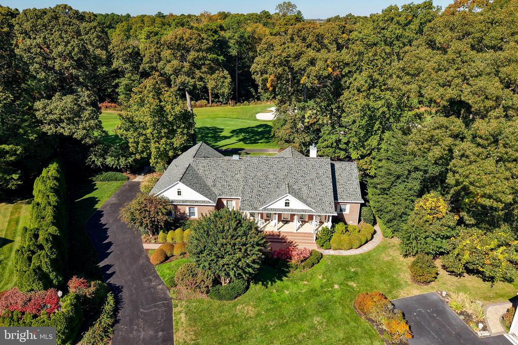 12 BLACK WALNUT COURT