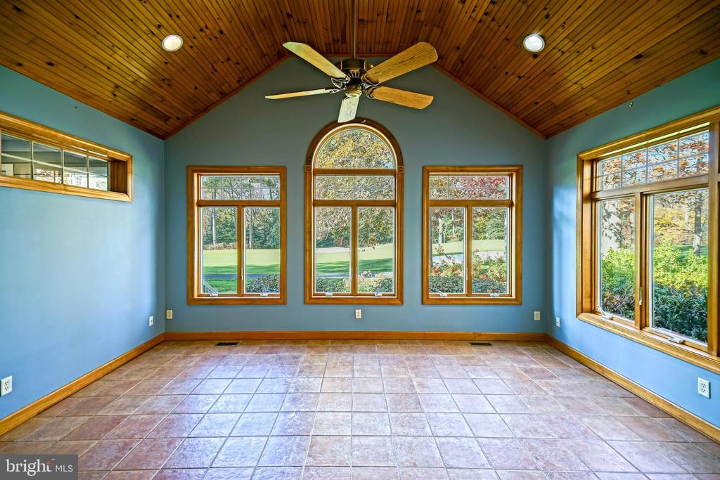 12 BLACK WALNUT COURT