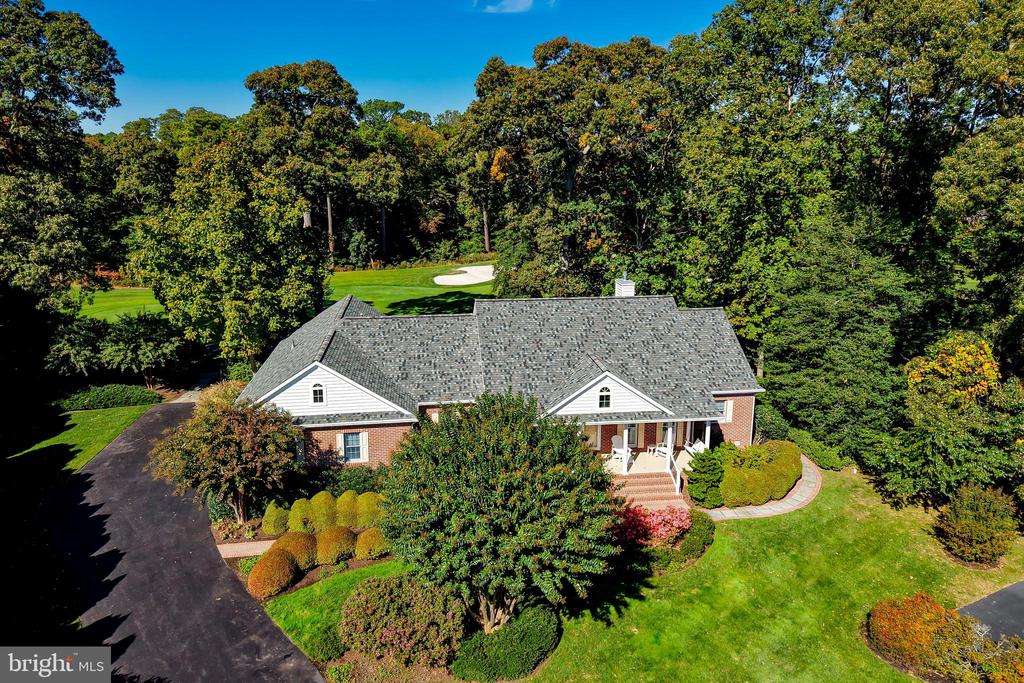 12 BLACK WALNUT COURT
