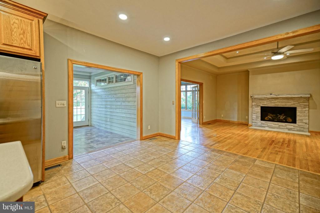 12 BLACK WALNUT COURT