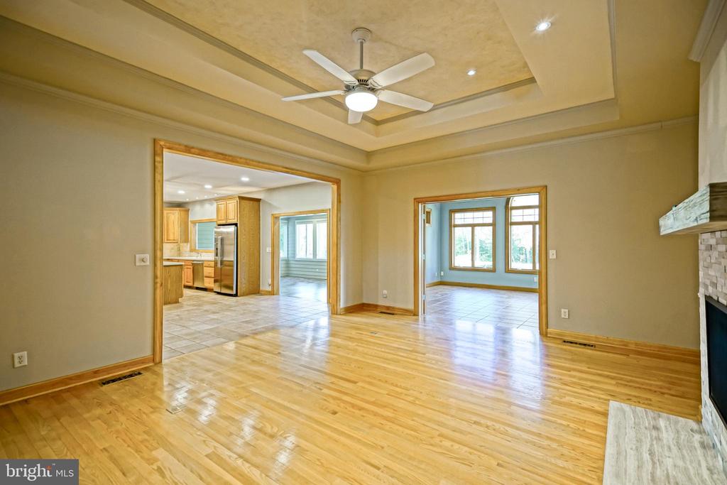 12 BLACK WALNUT COURT