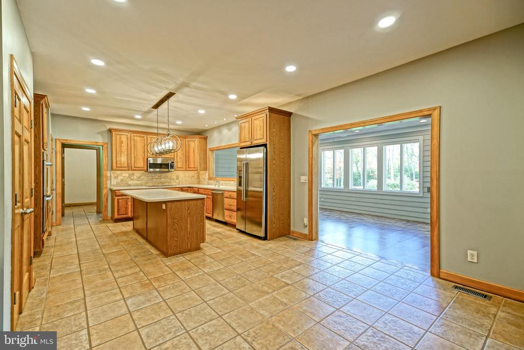 12 BLACK WALNUT COURT