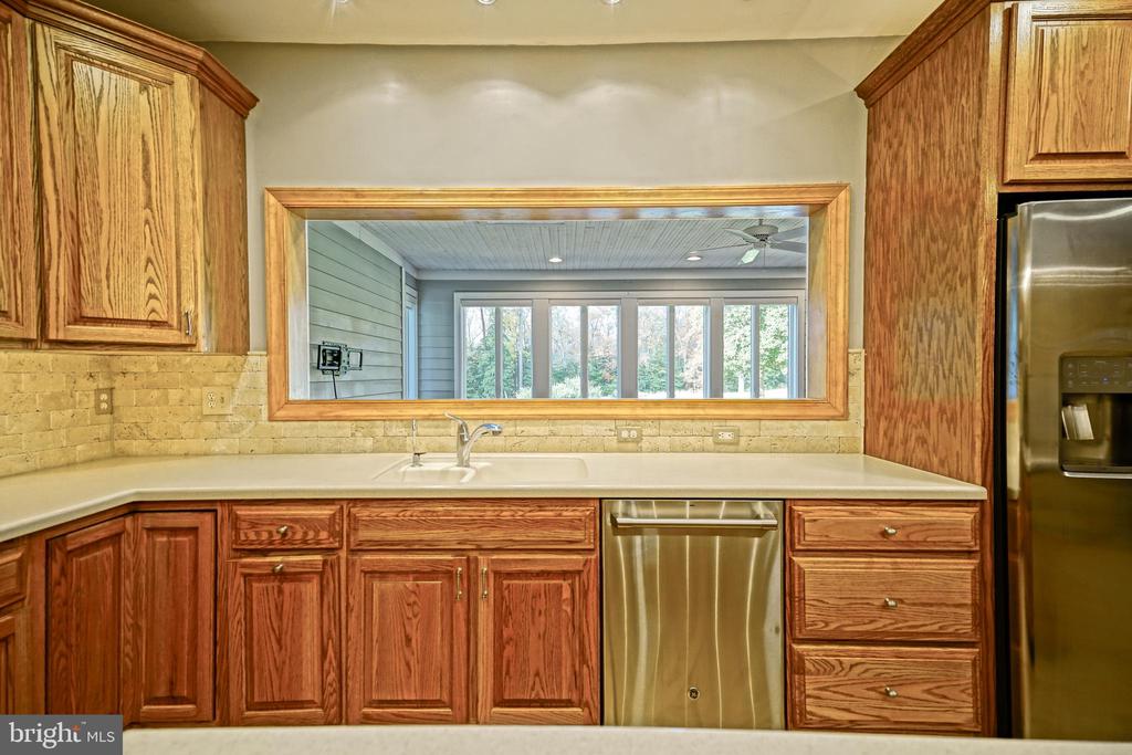12 BLACK WALNUT COURT