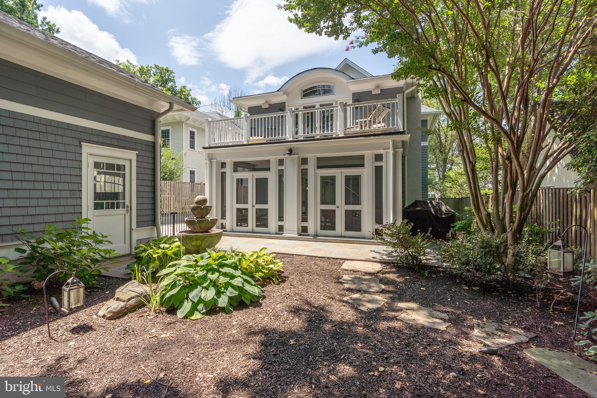 7609 Exeter ROAD