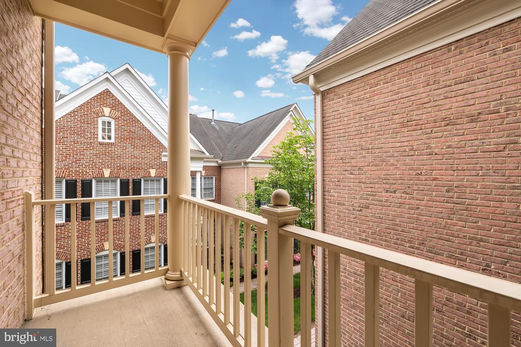 8511 Gavin Manor Ct #9