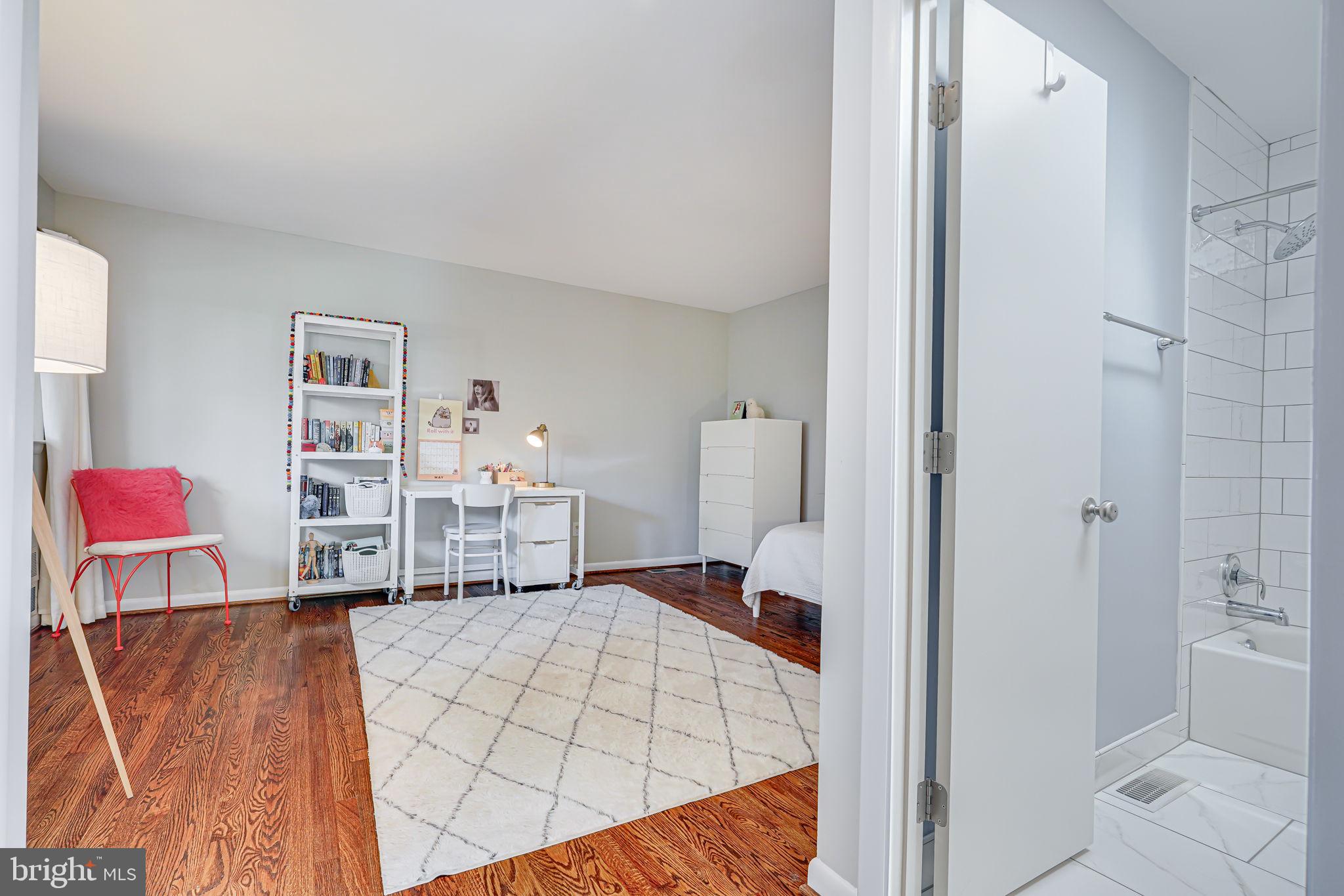 3137 Brooklawn Ter