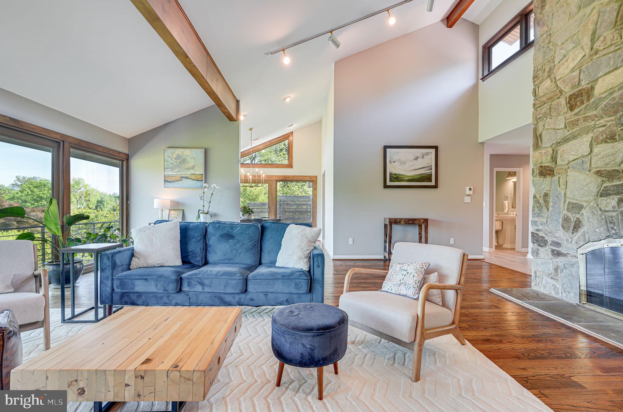 3137 Brooklawn Ter
