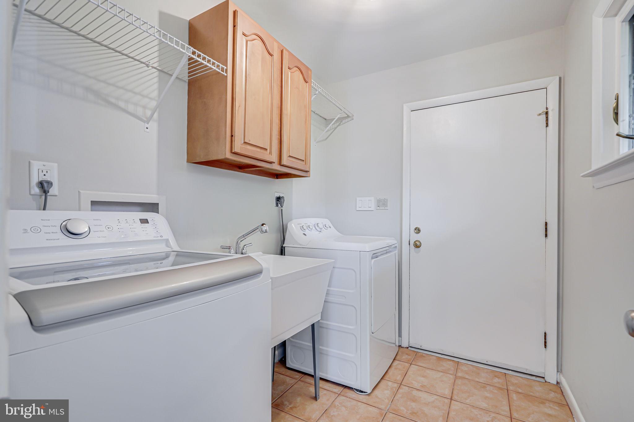 3137 Brooklawn Ter
