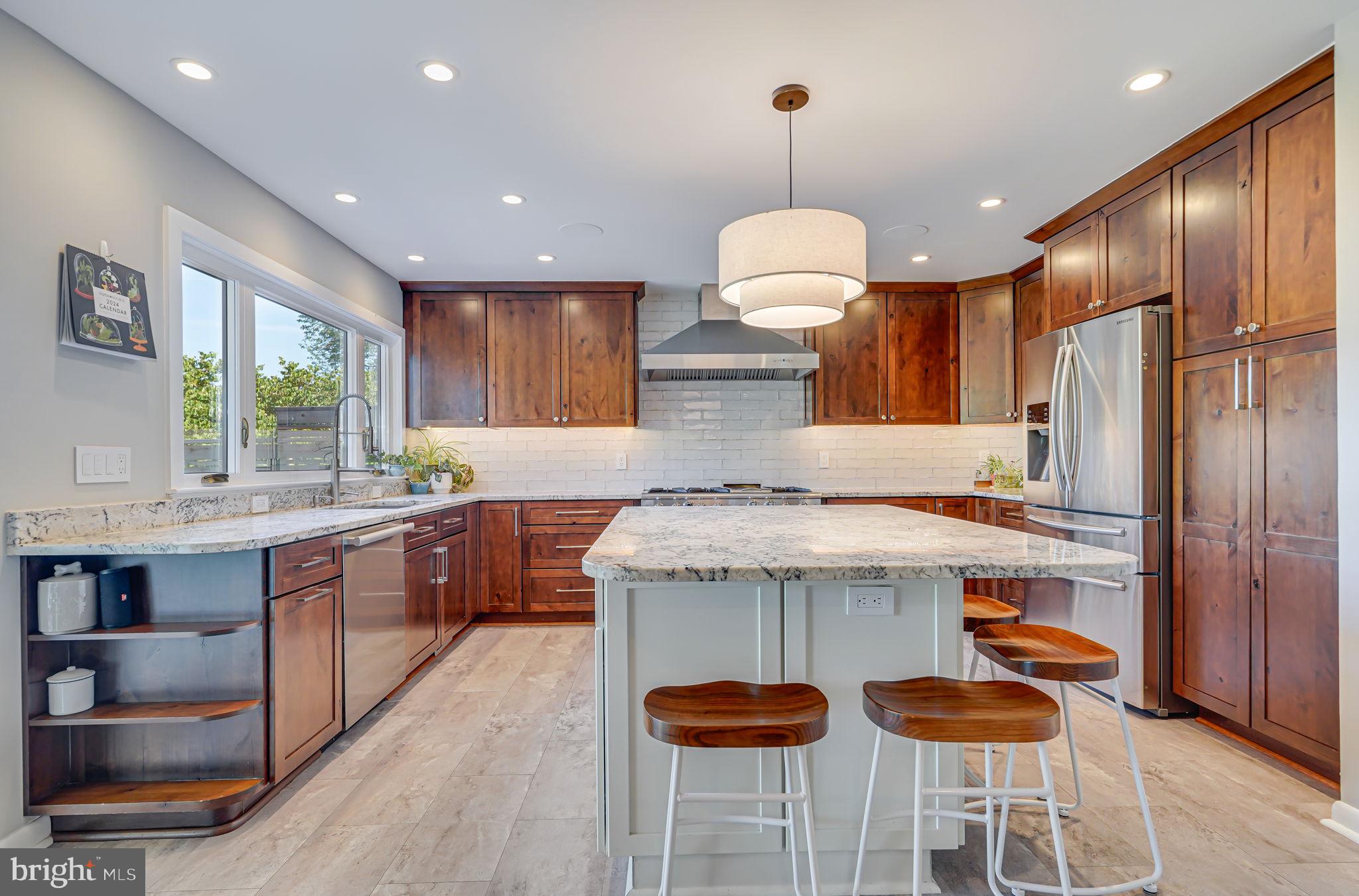 3137 Brooklawn Ter