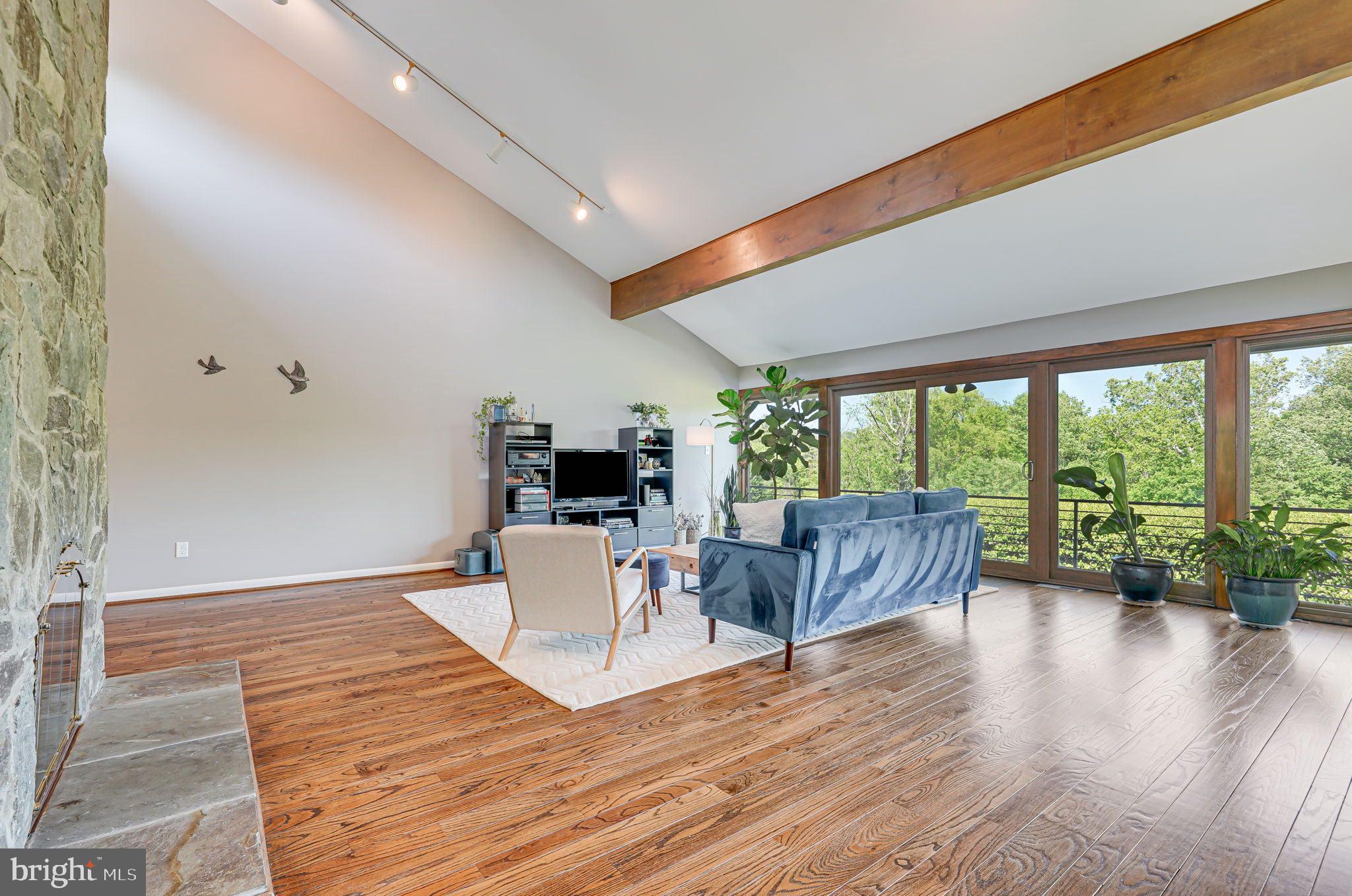3137 Brooklawn Ter