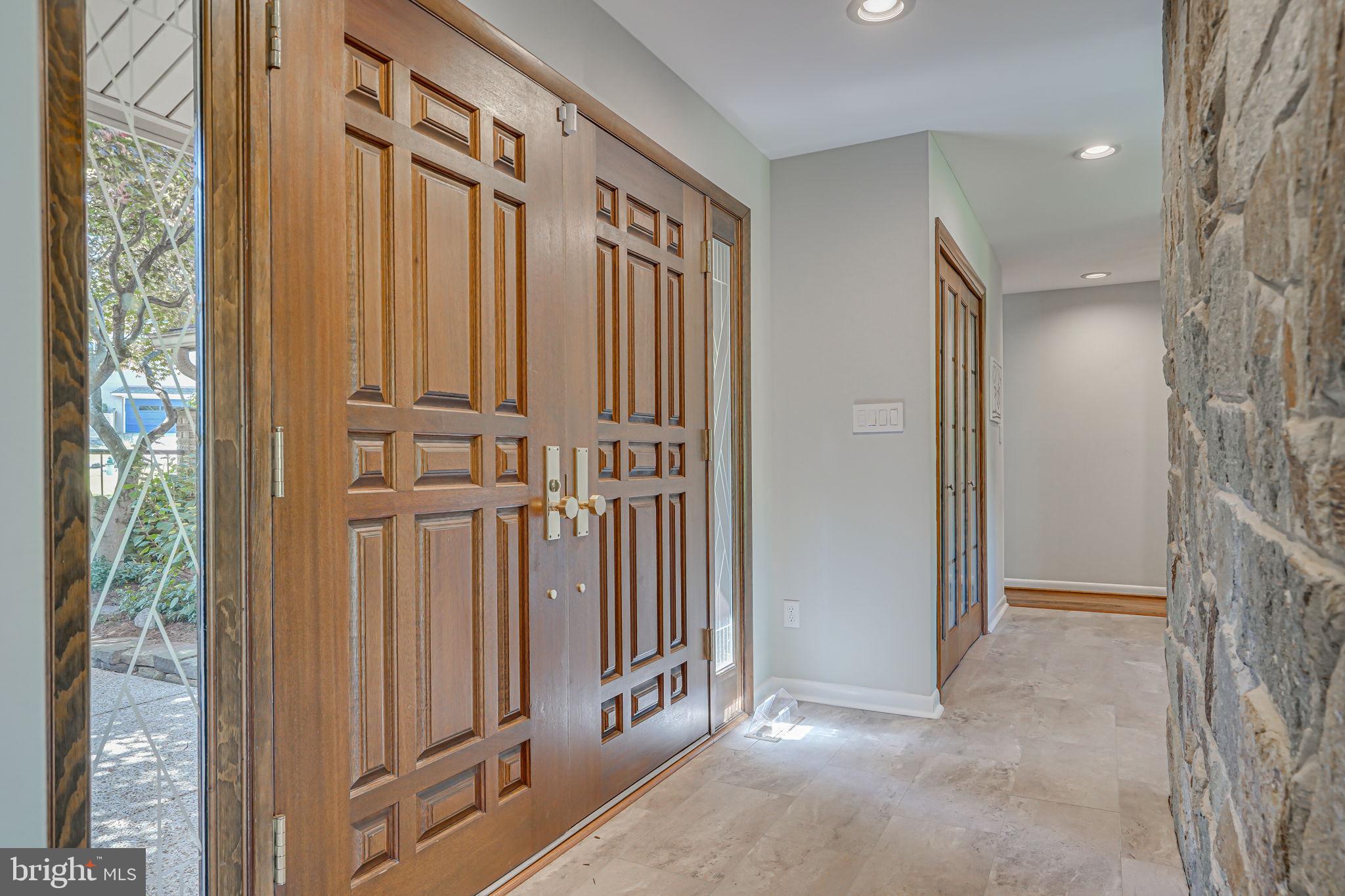 3137 Brooklawn Ter