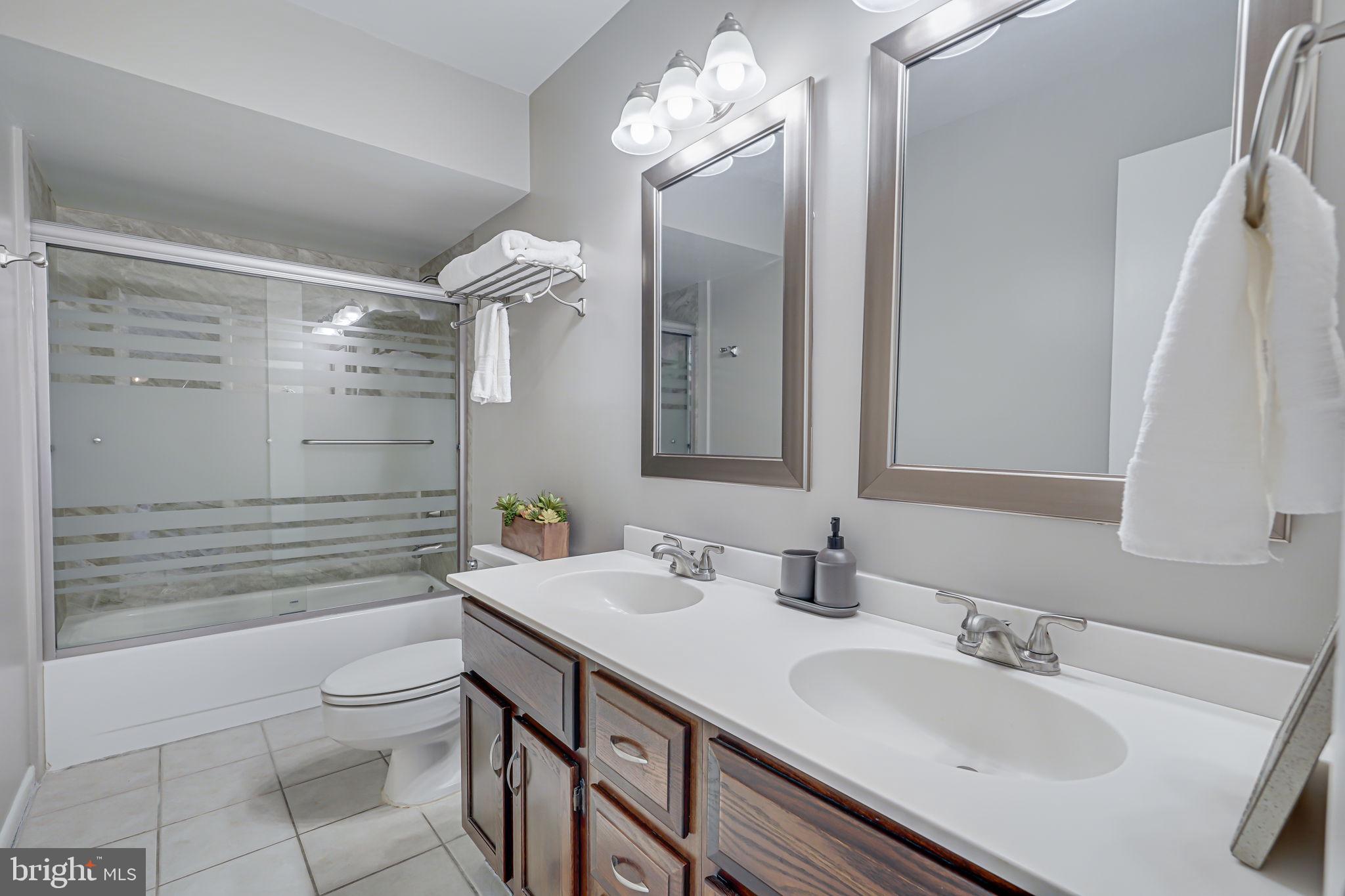 3137 Brooklawn Ter