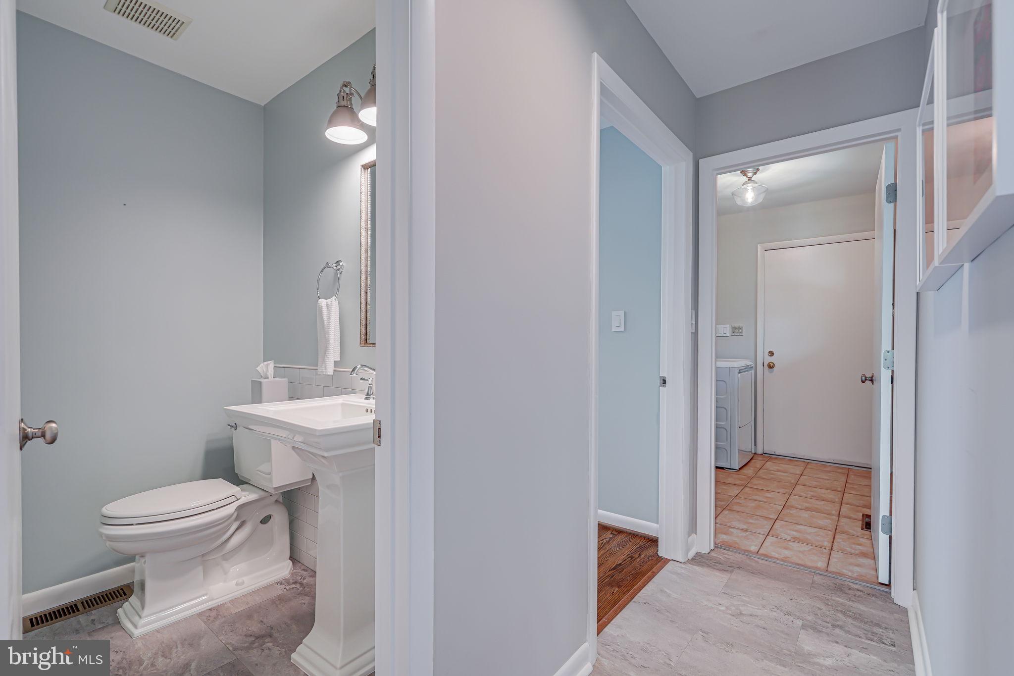 3137 Brooklawn Ter