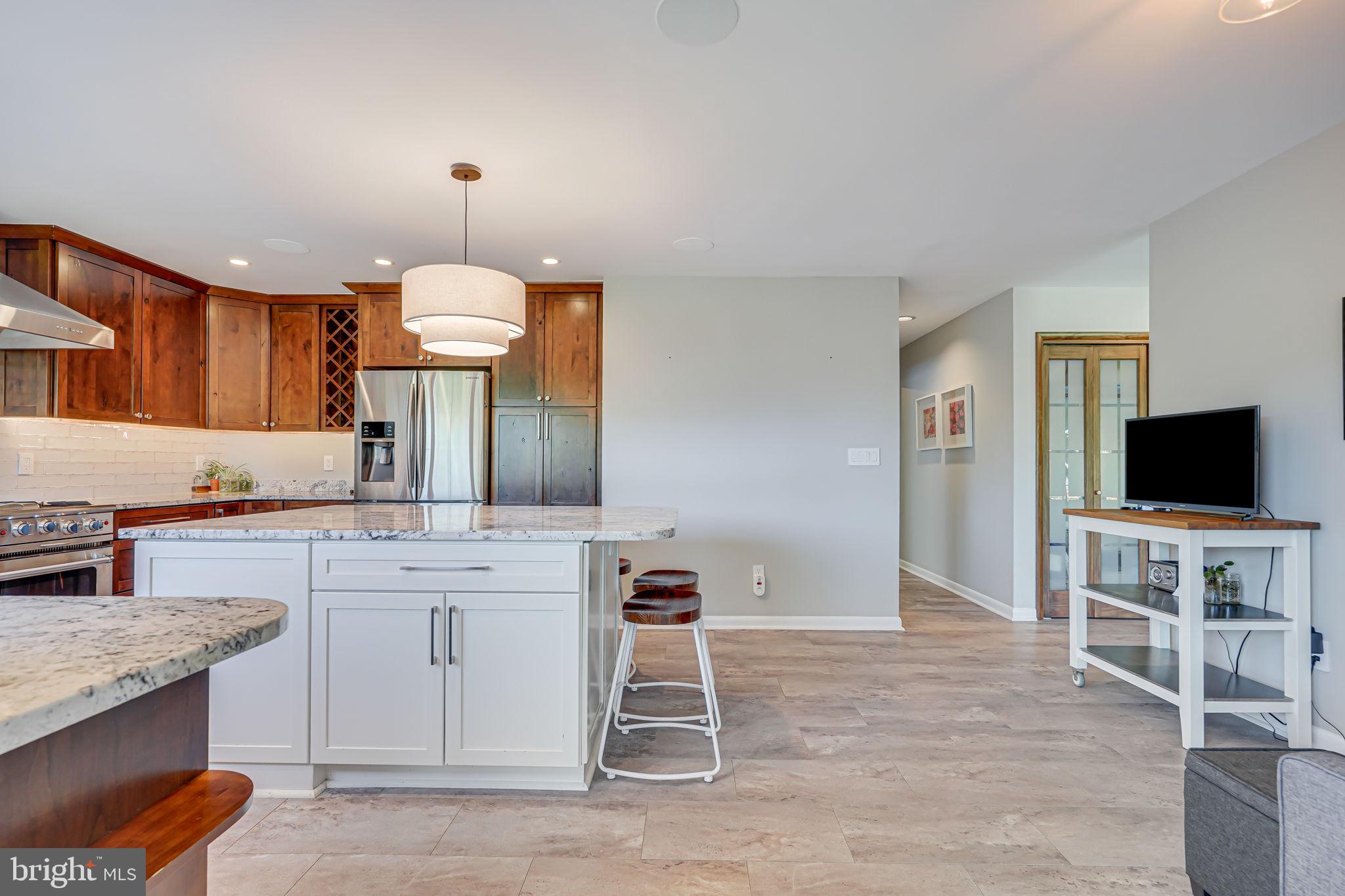 3137 Brooklawn Ter