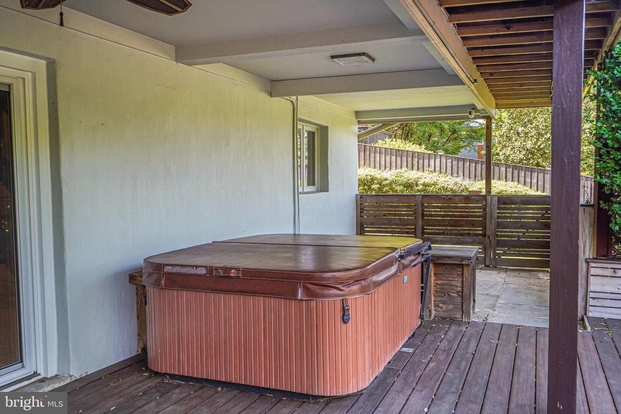 3137 Brooklawn Ter