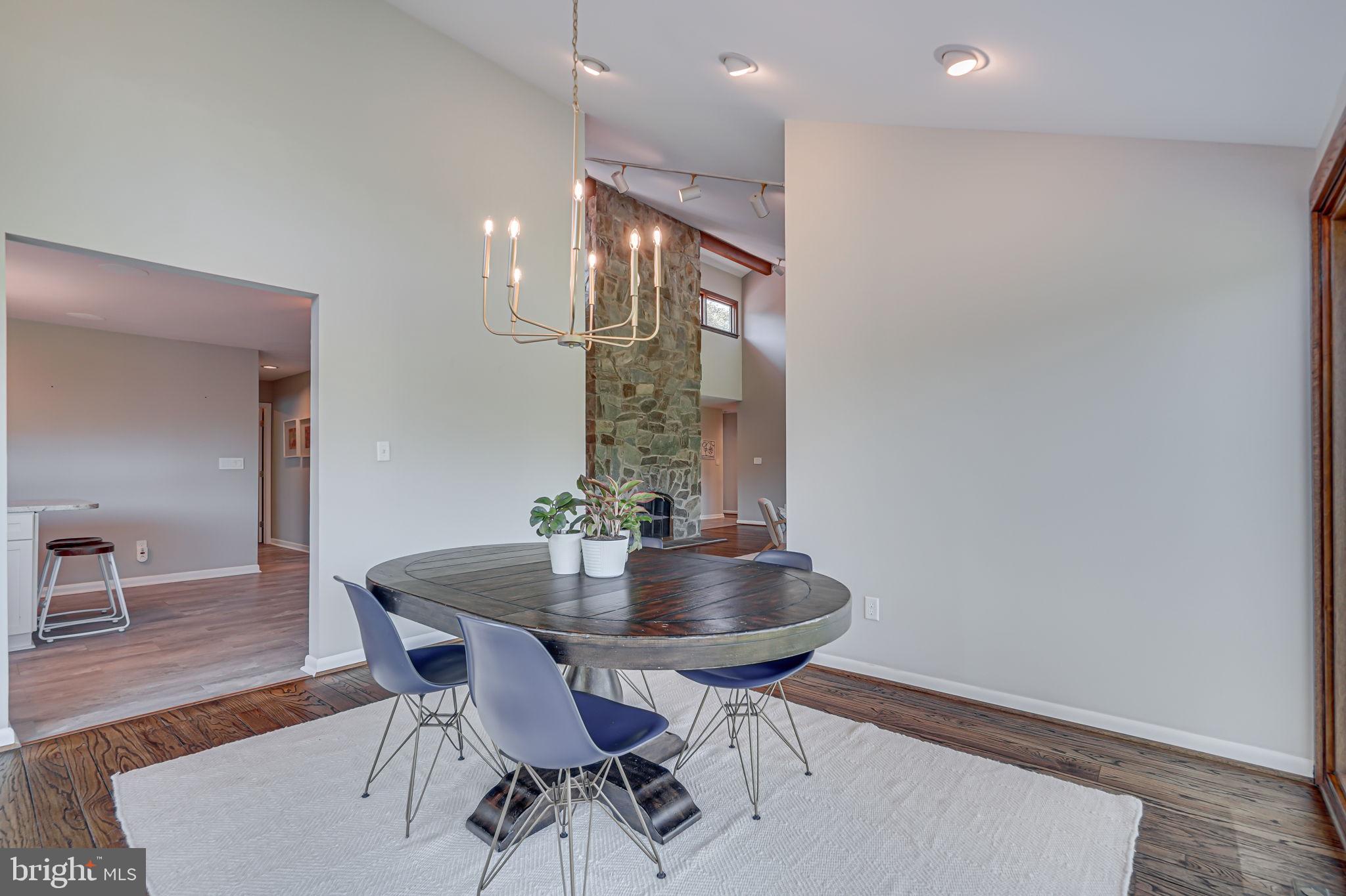 3137 Brooklawn Ter