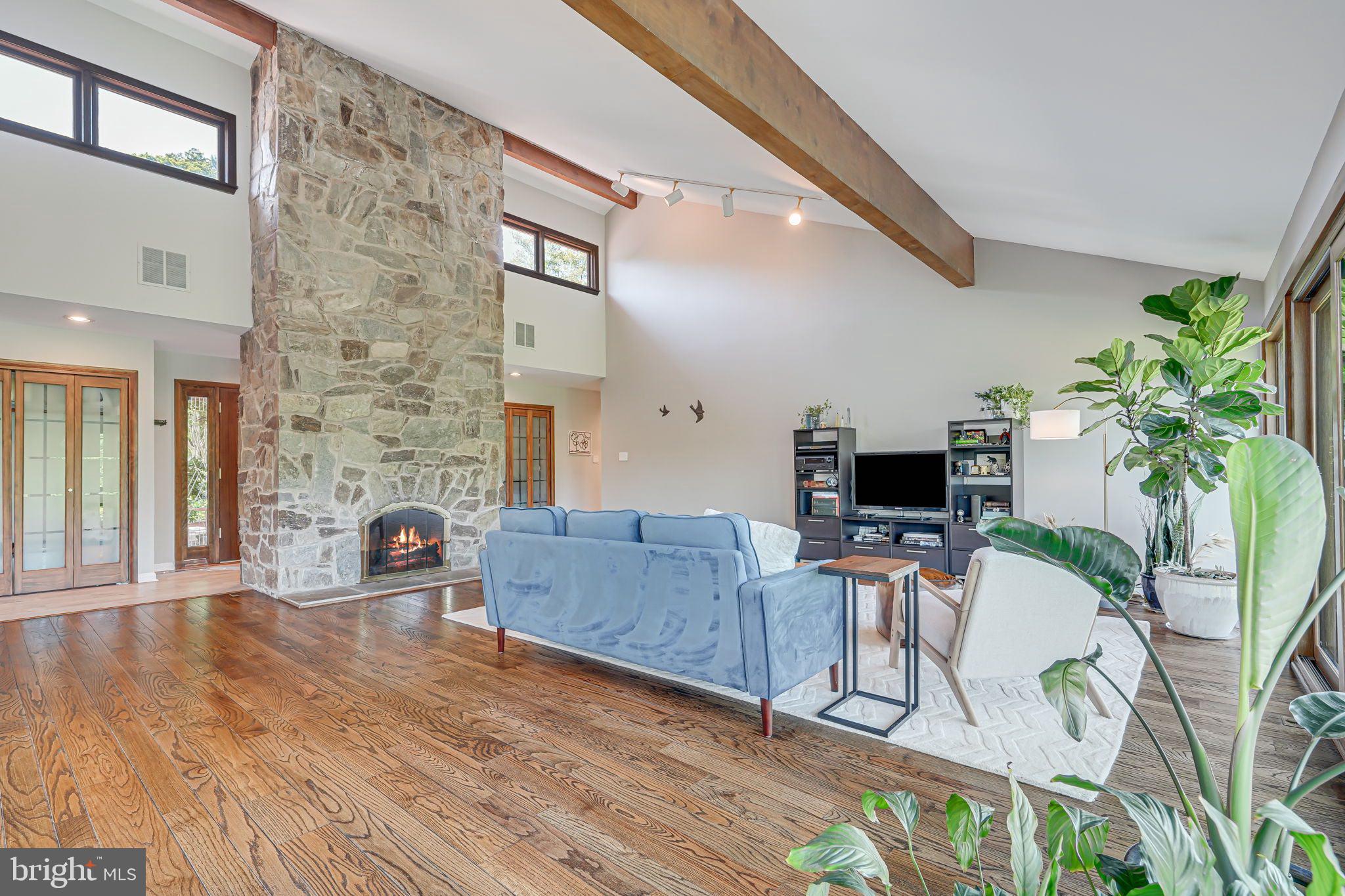 3137 Brooklawn Ter