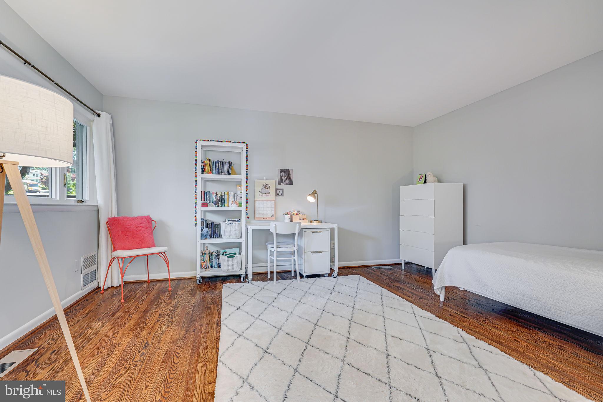 3137 Brooklawn Ter