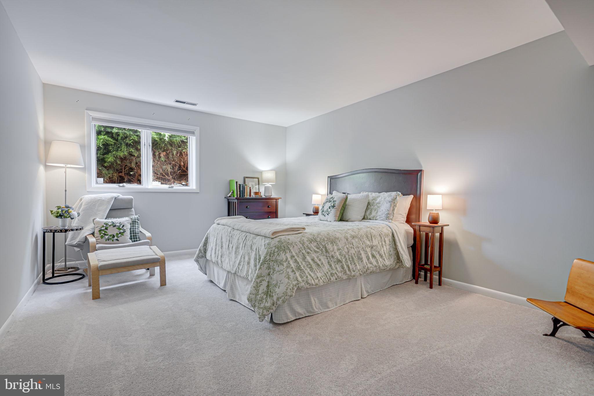 3137 Brooklawn Ter