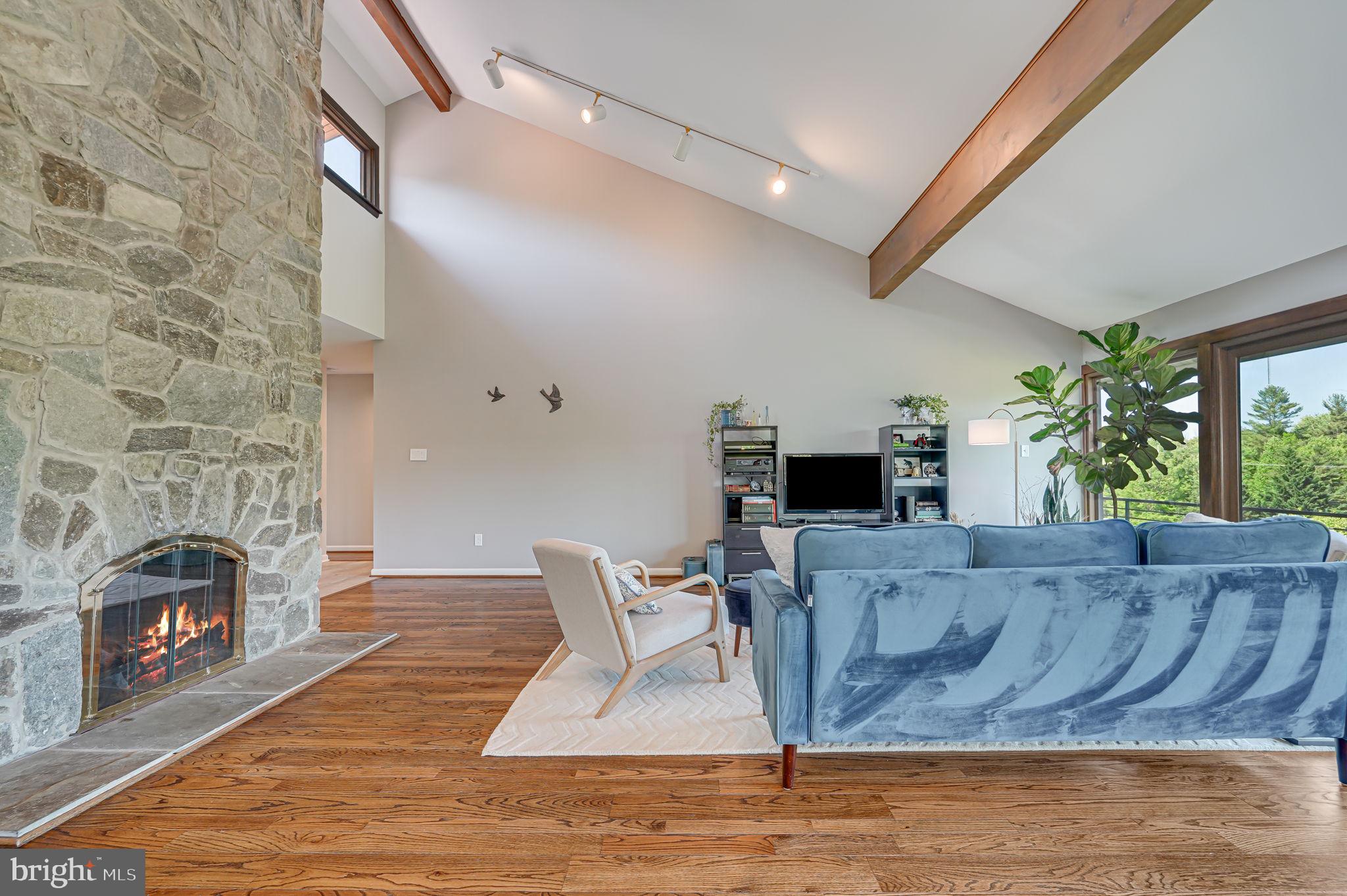 3137 Brooklawn Ter