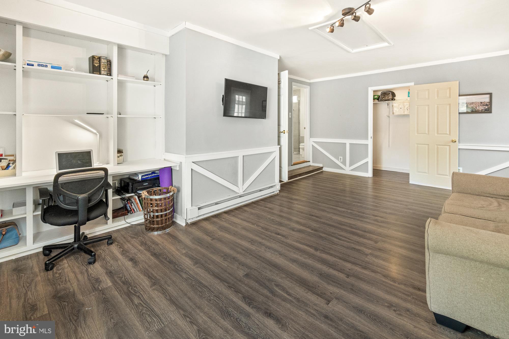 19012 Shannon Way
