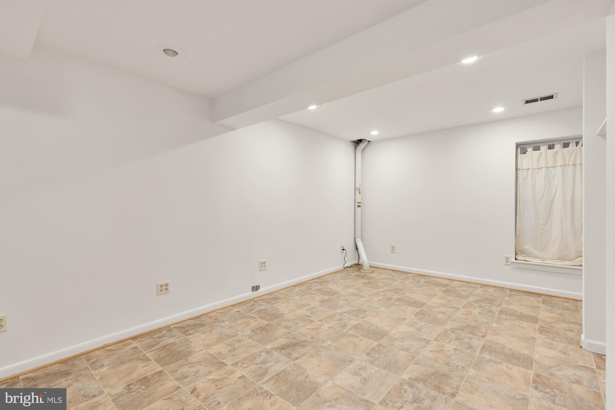 12113 Somersworth Dr