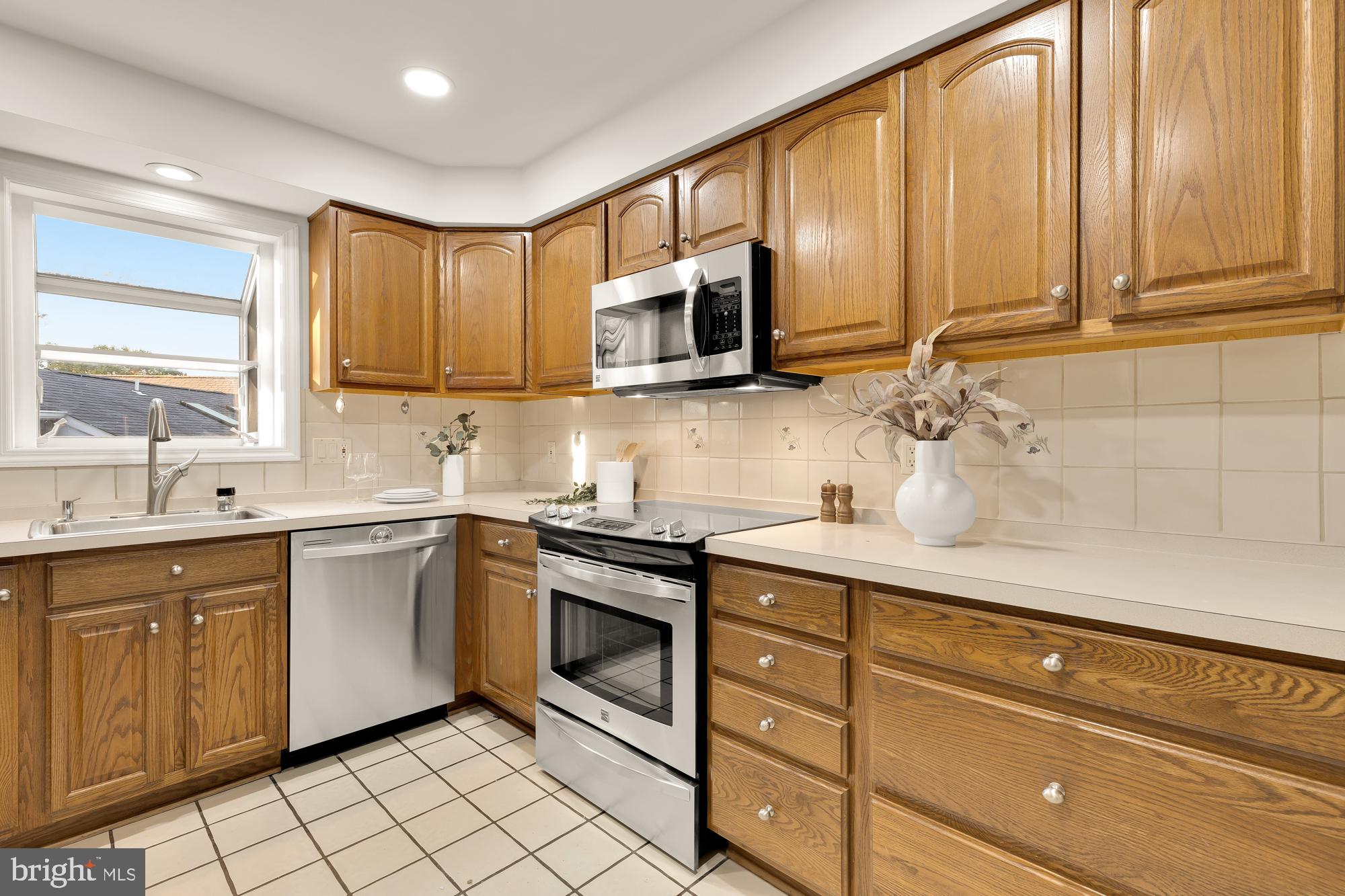 12113 Somersworth Dr