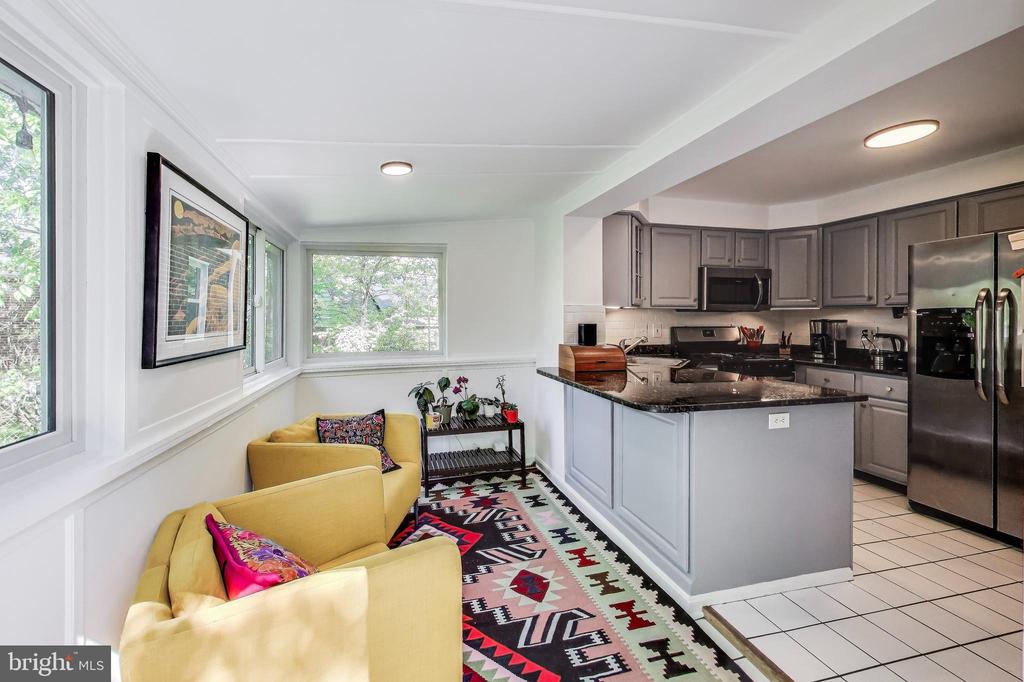 405 Lincoln Ave