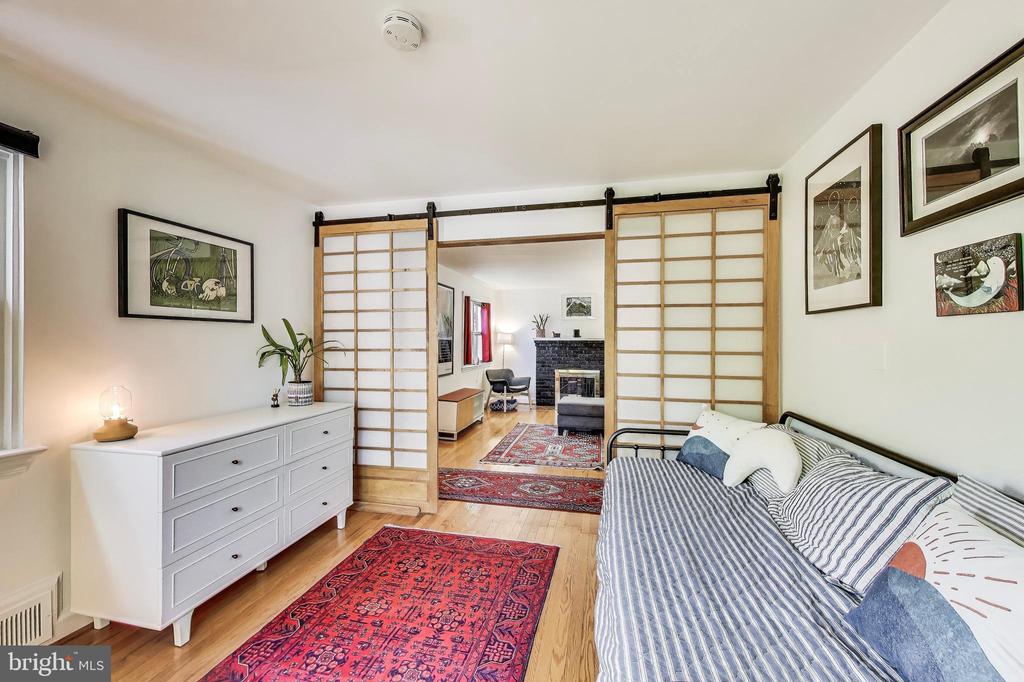 405 Lincoln Ave