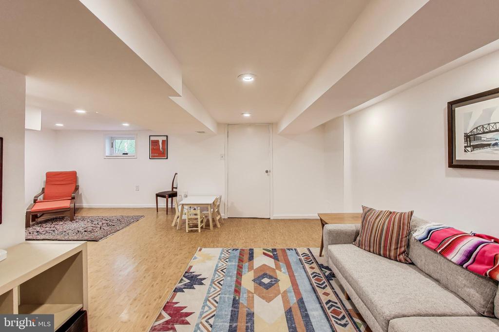 405 Lincoln Ave