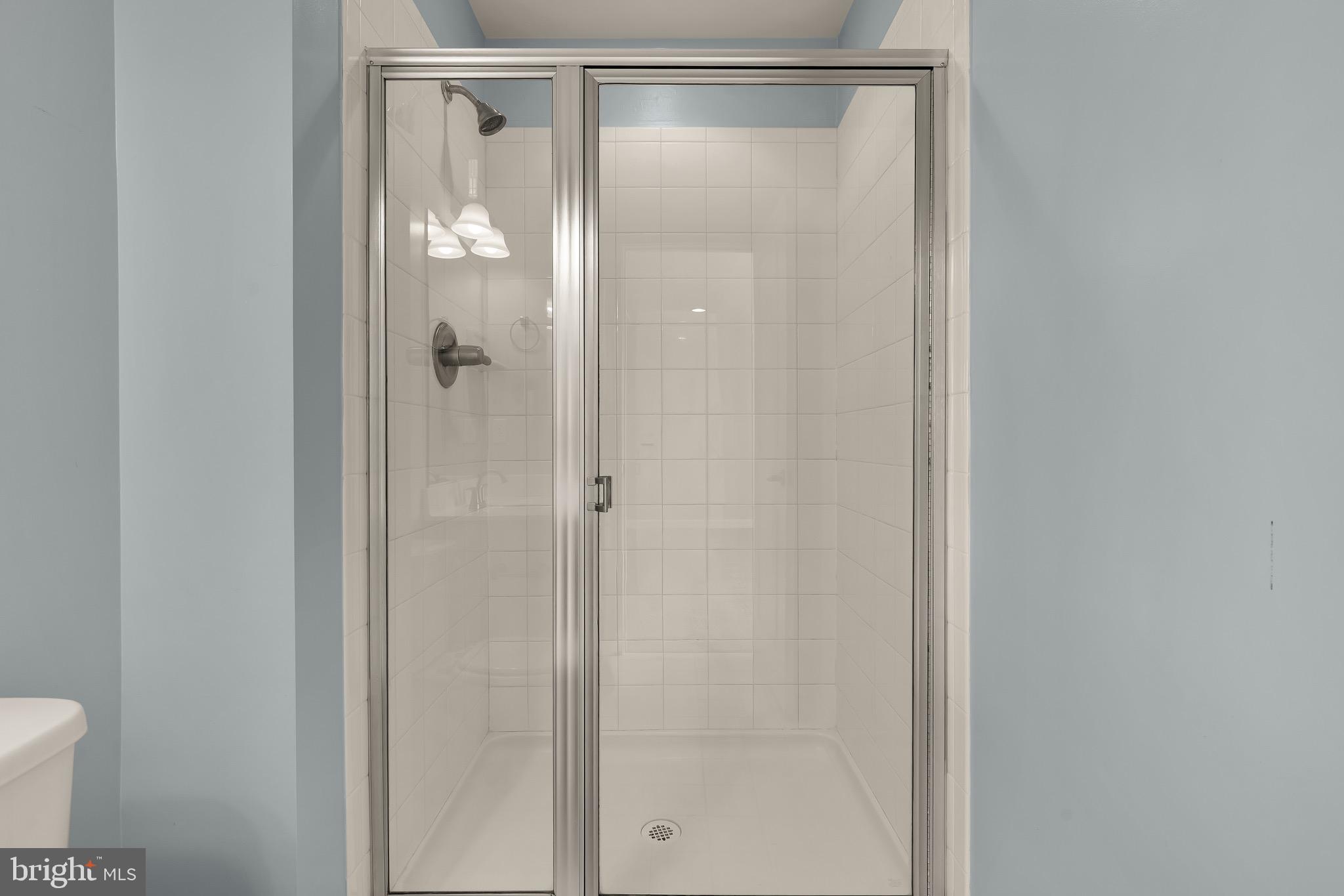 5311 STREAM BANK LANE