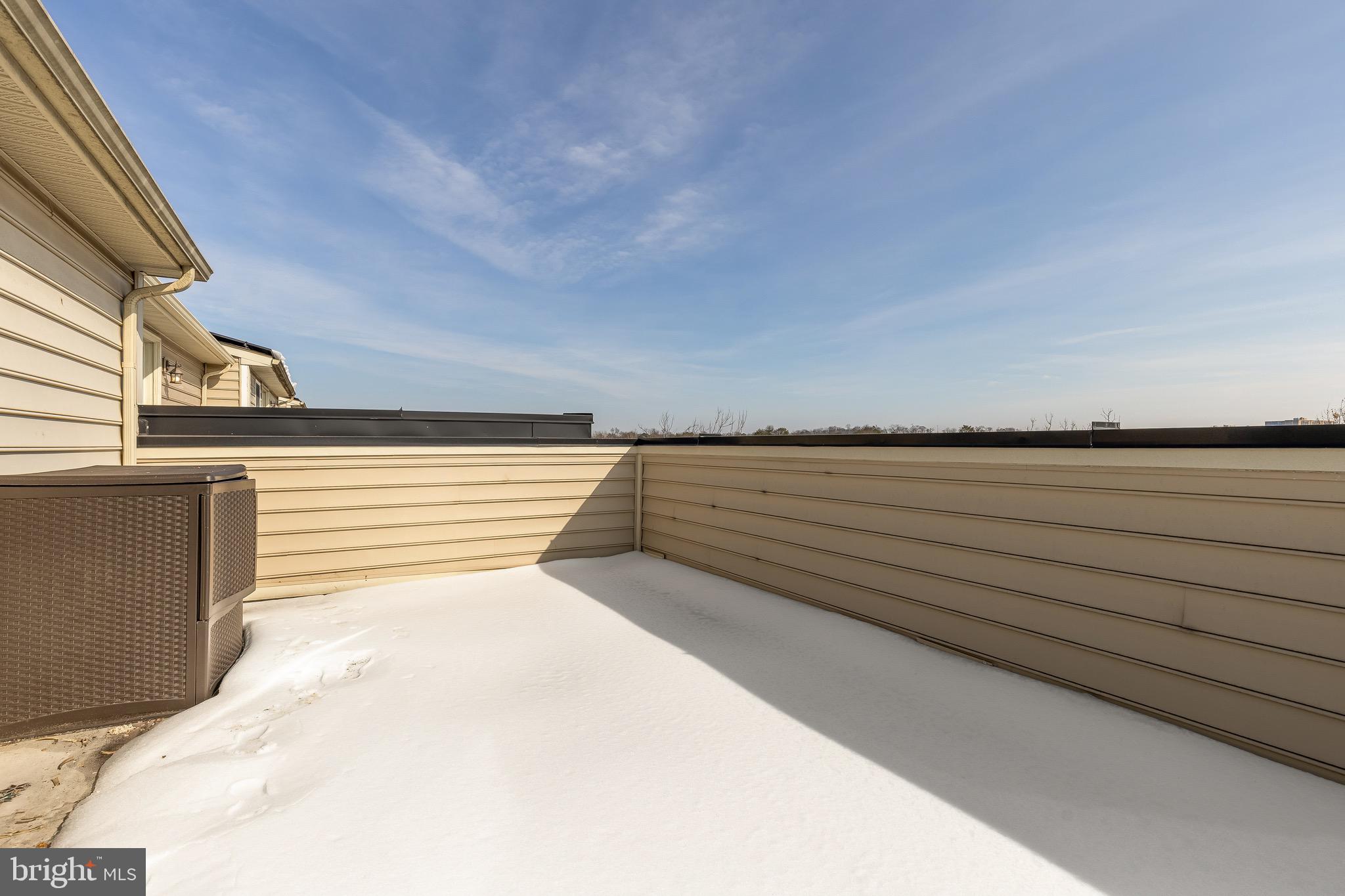 5311 STREAM BANK LANE