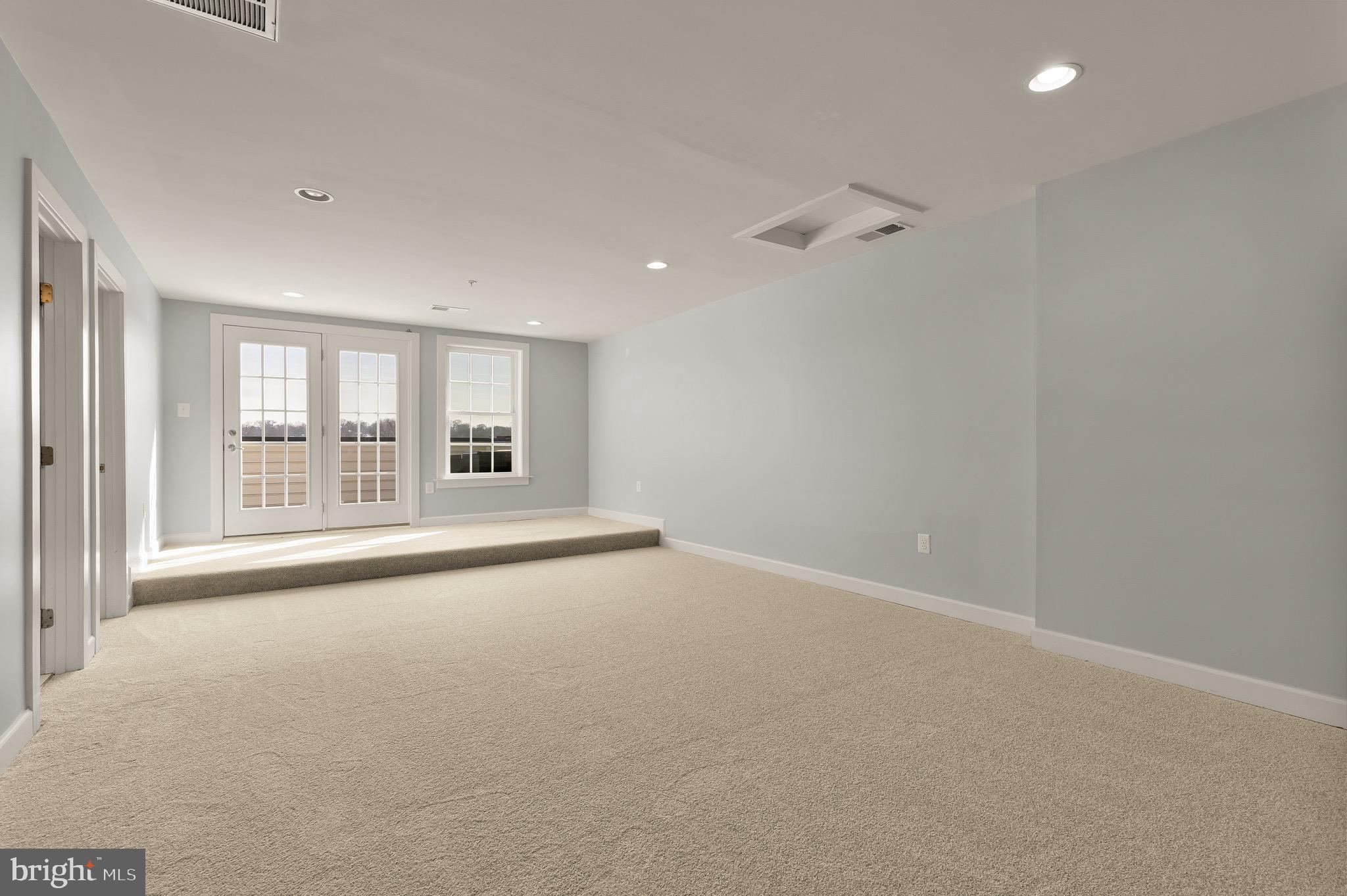 5311 STREAM BANK LANE