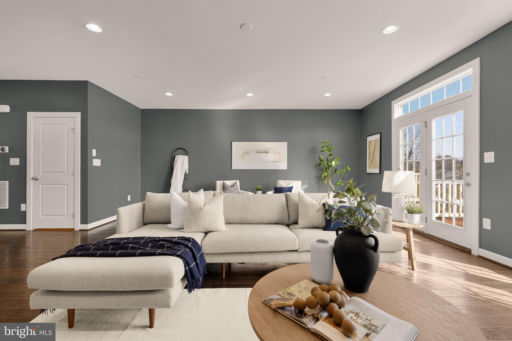 5311 STREAM BANK LANE