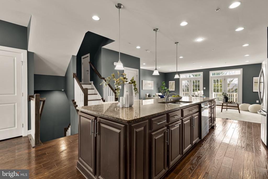 5311 STREAM BANK LANE