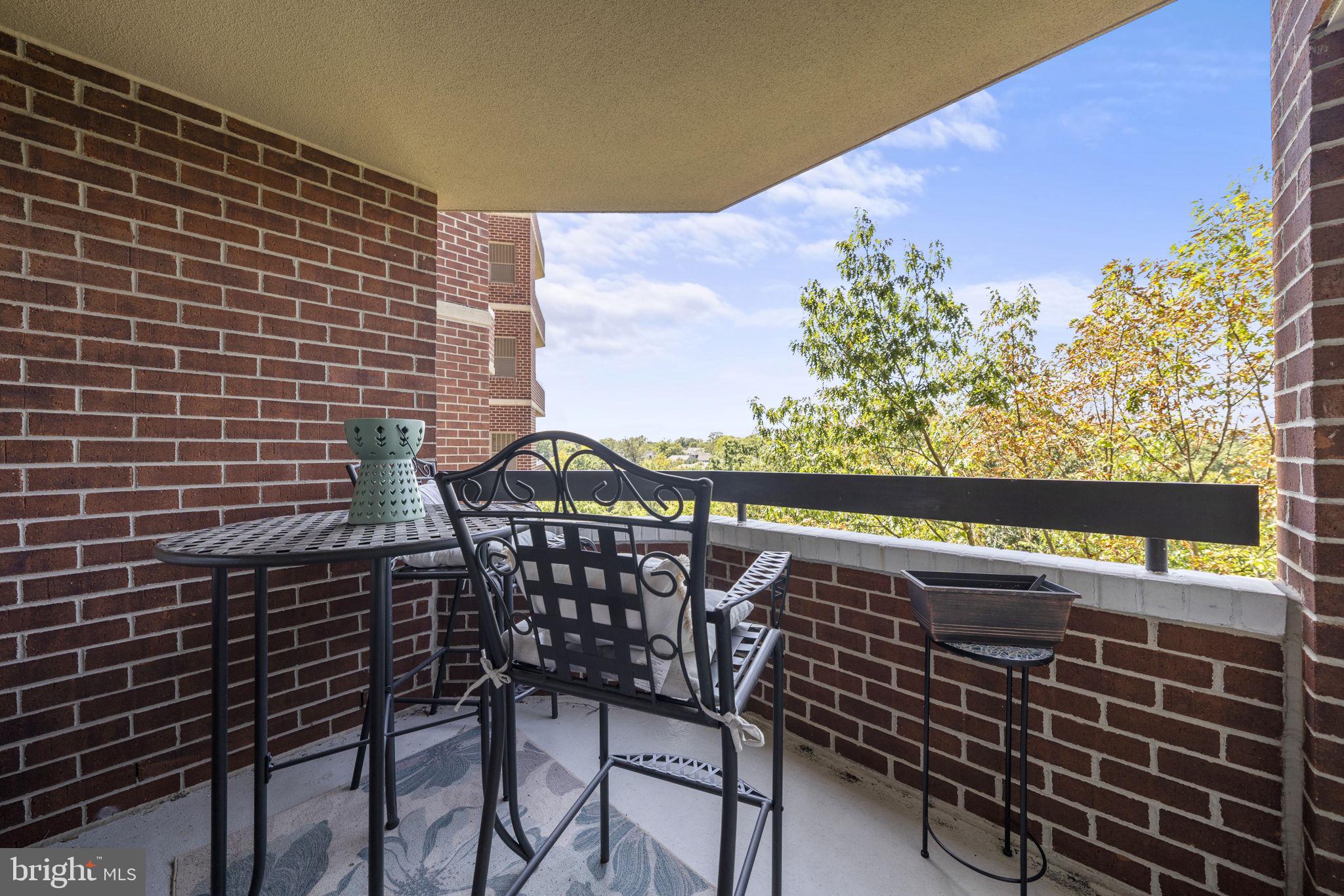 1276 N WAYNE STREET Unit: 524