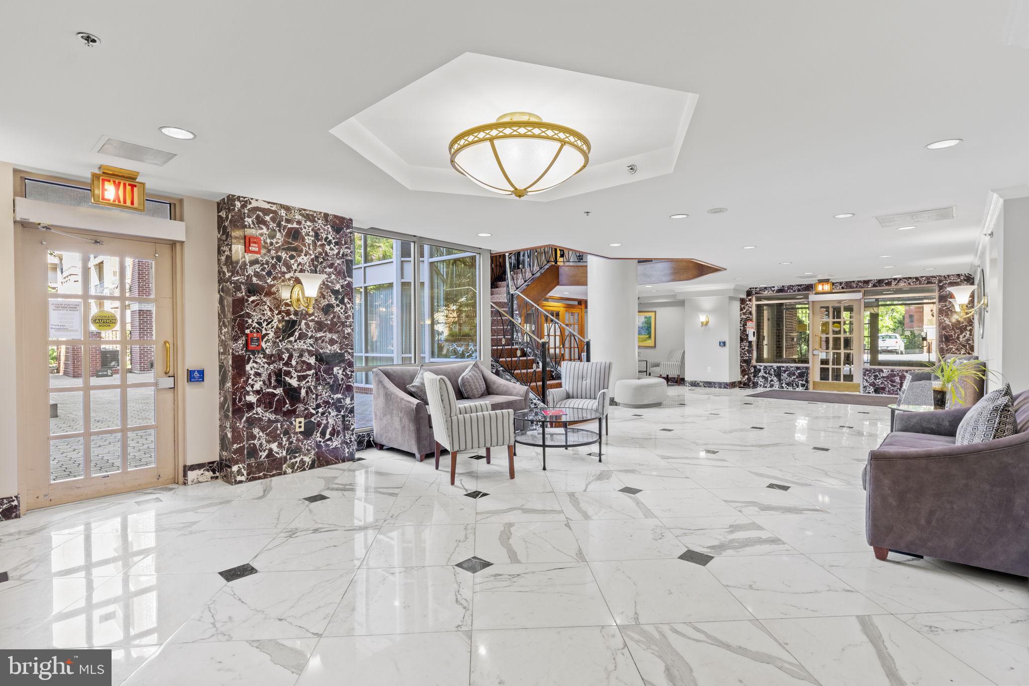 1276 N WAYNE STREET Unit: 524