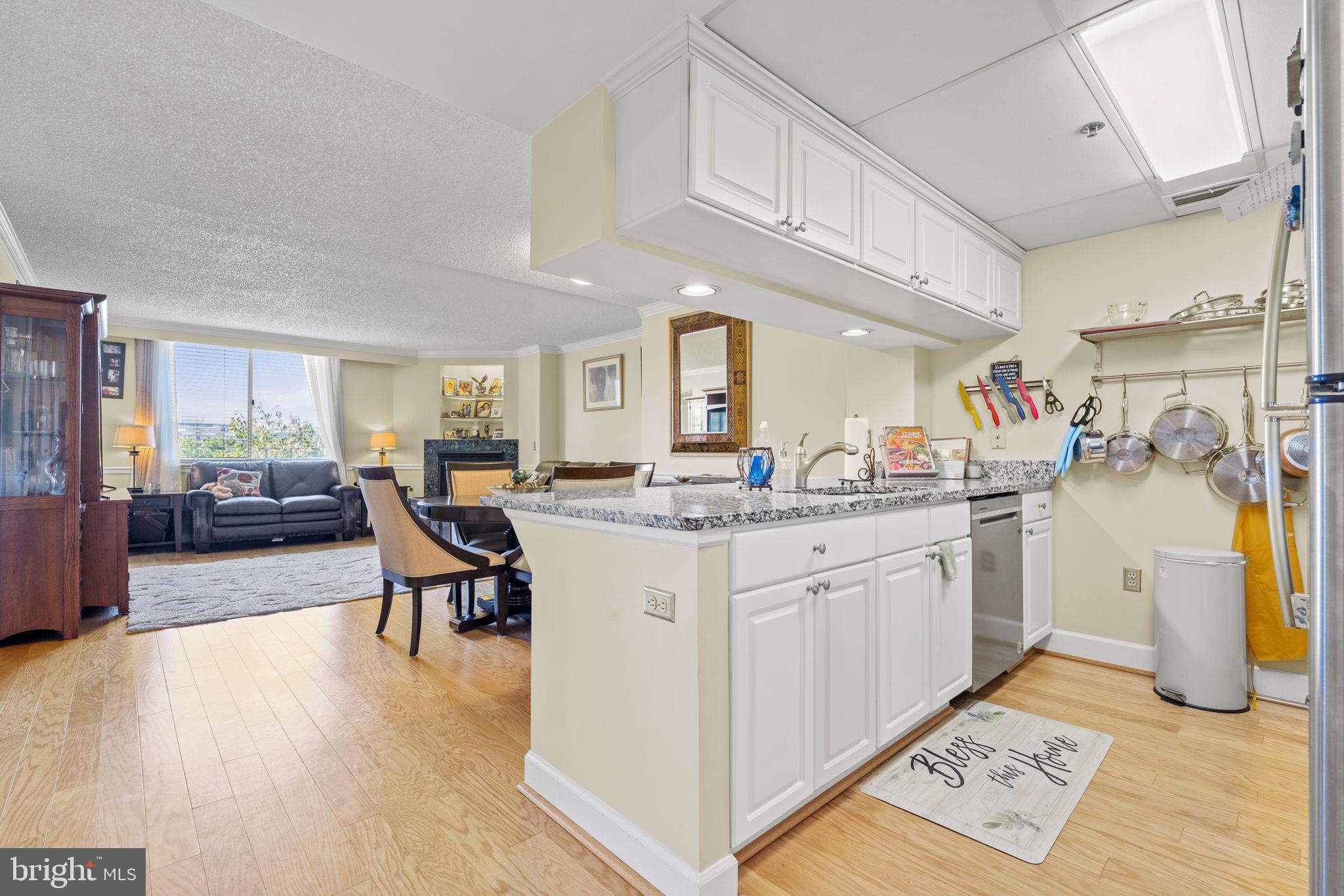 1276 N WAYNE STREET Unit: 524