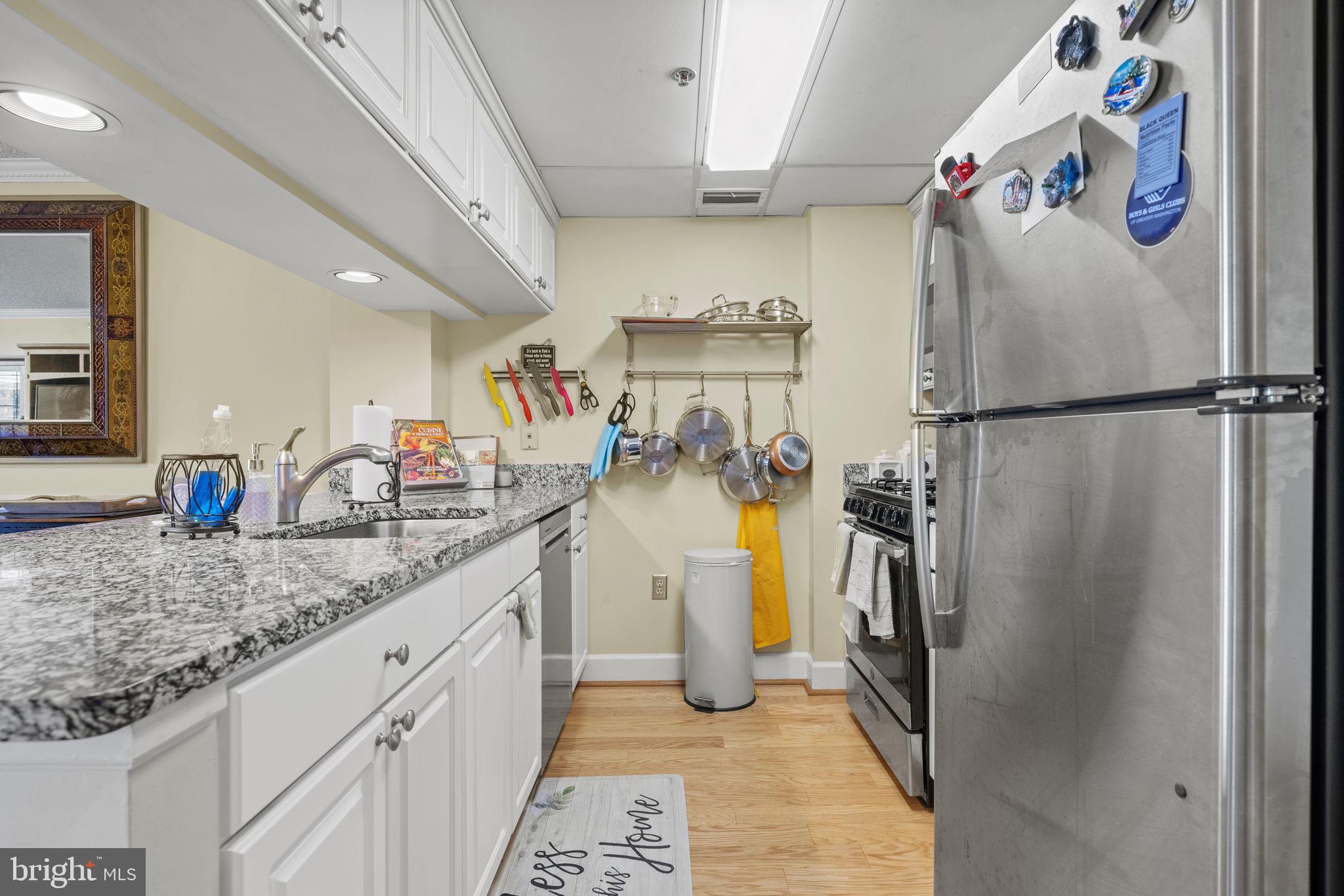 1276 N WAYNE STREET Unit: 524