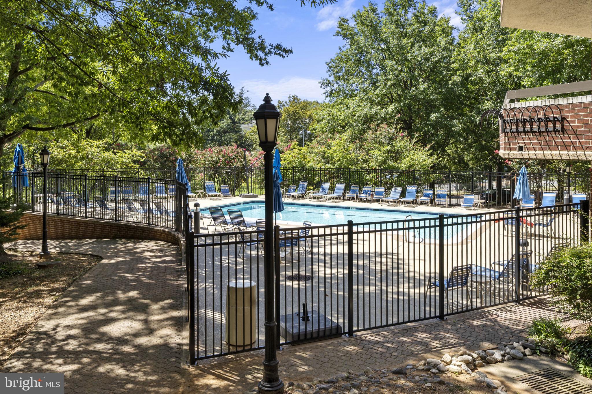 1276 N WAYNE STREET Unit: 524