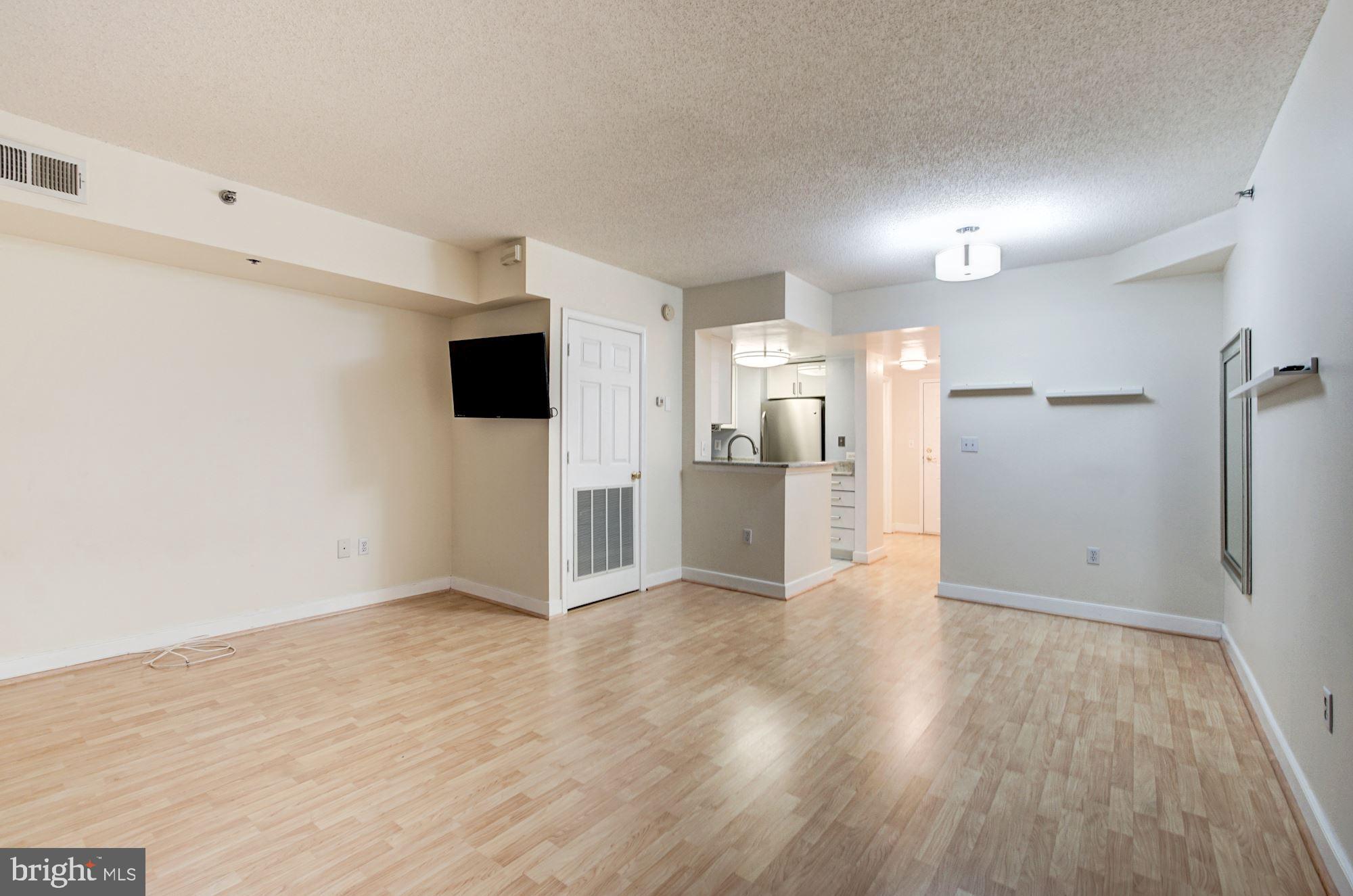 1050 N TAYLOR ST #1-213