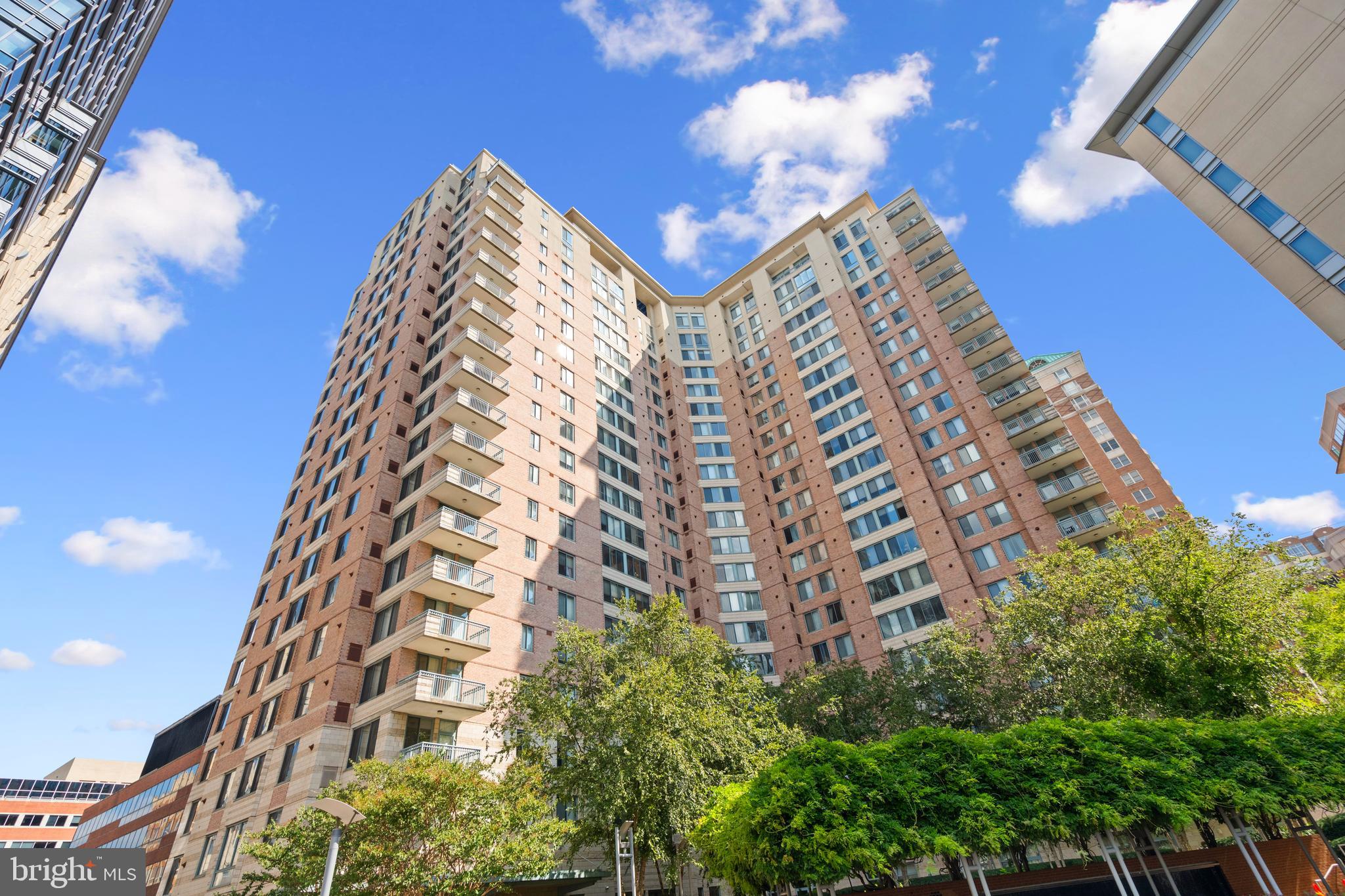 851 N Glebe Rd #1515