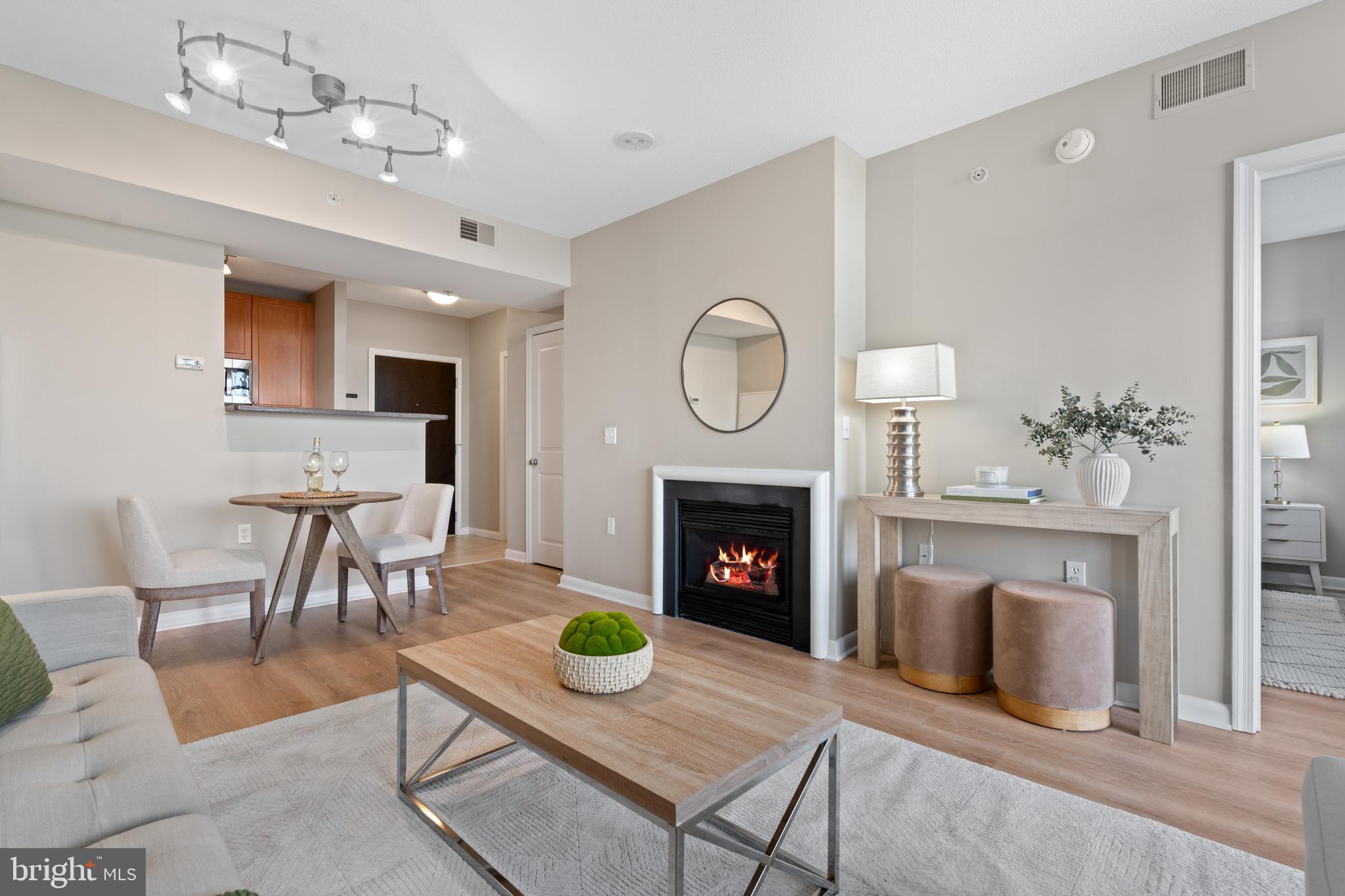 851 N Glebe Rd #1515