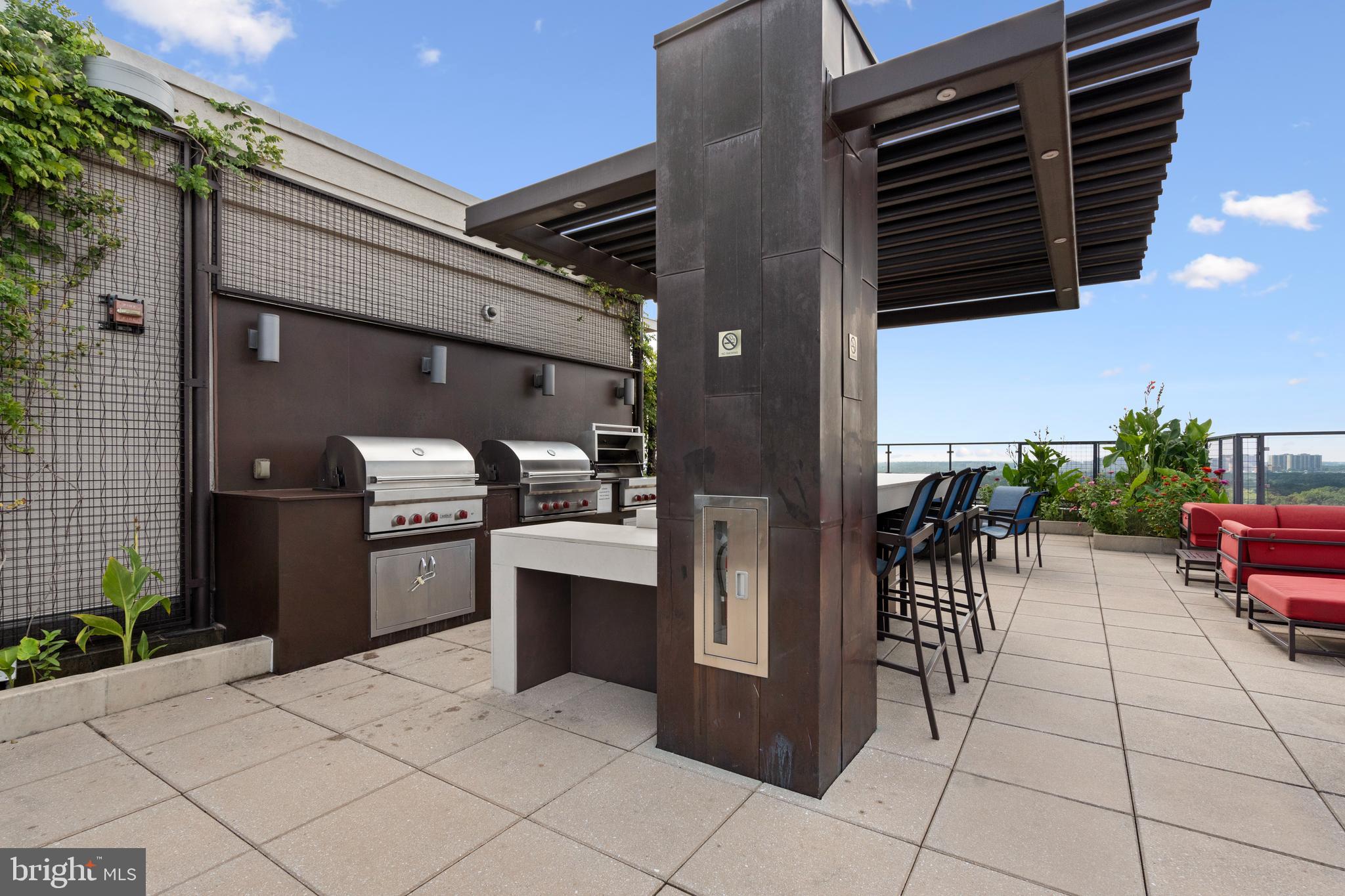 851 N Glebe Rd #1515