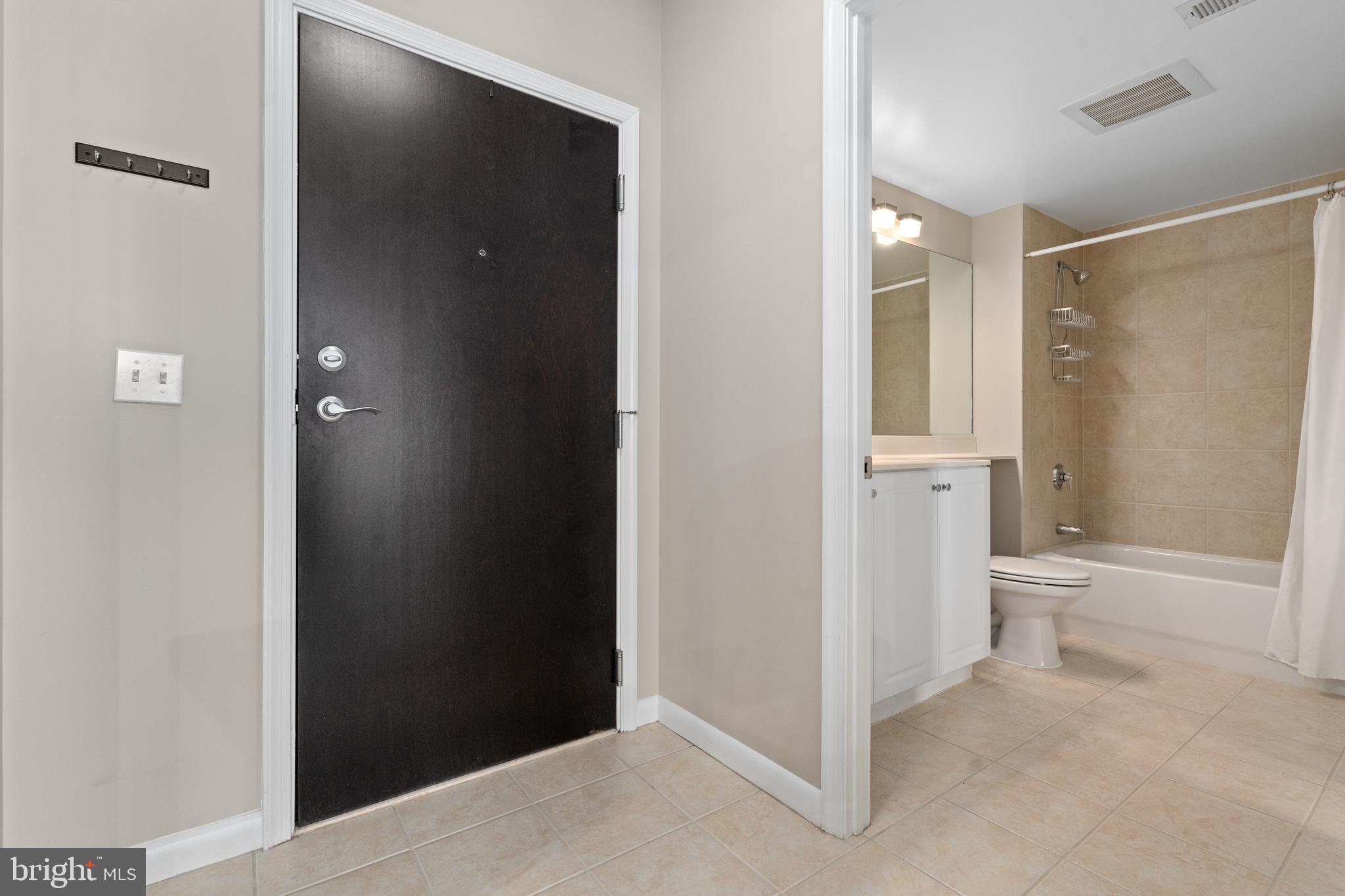 851 N Glebe Rd #1515