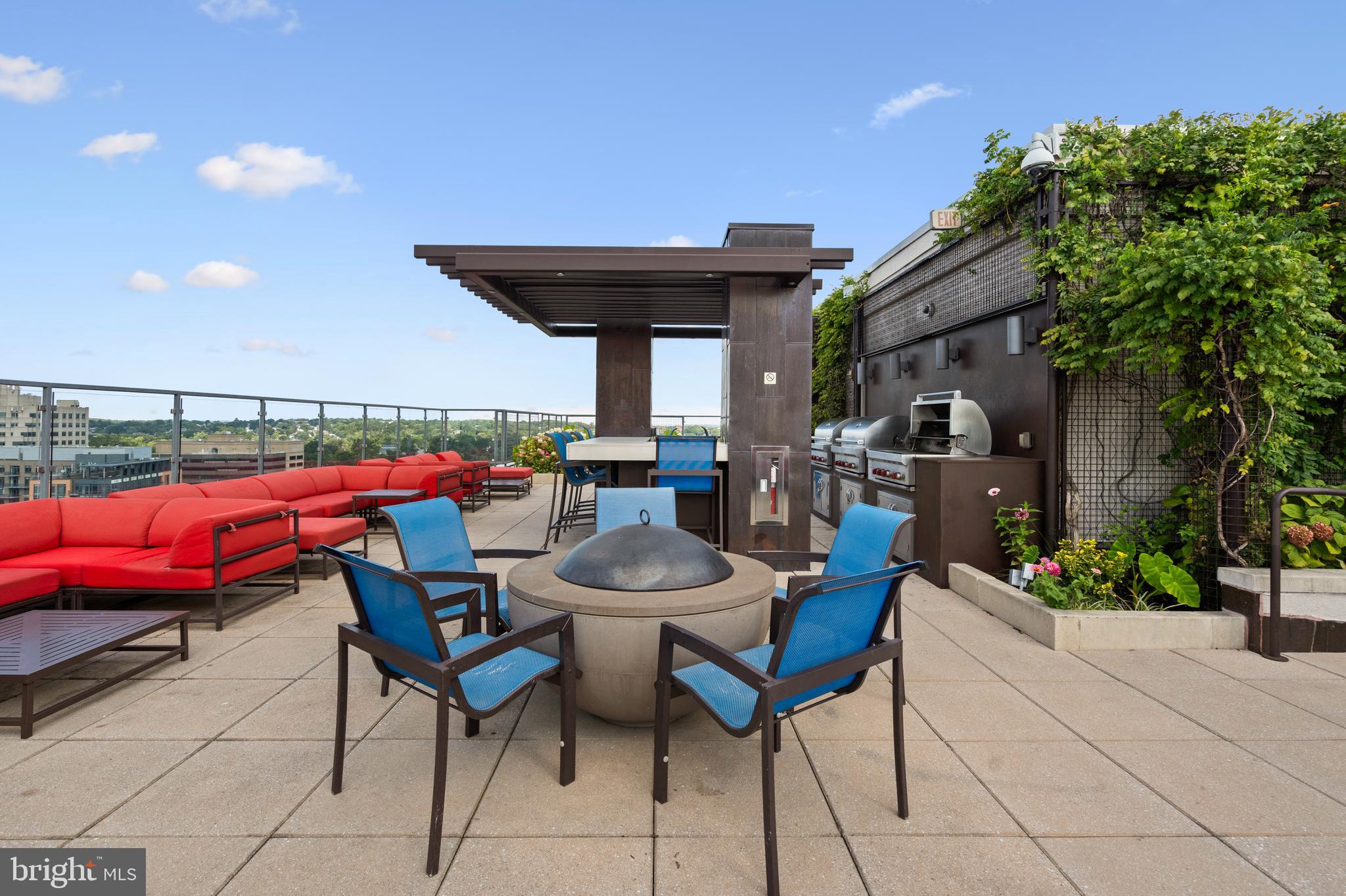 851 N Glebe Rd #1515