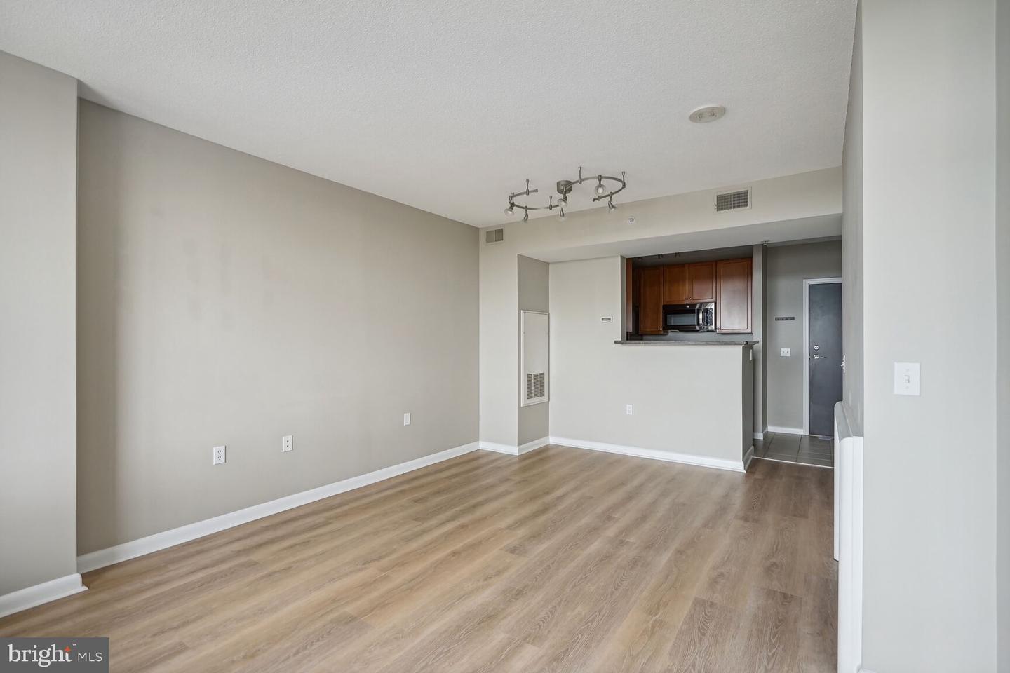 851 N GLEBE RD #1515