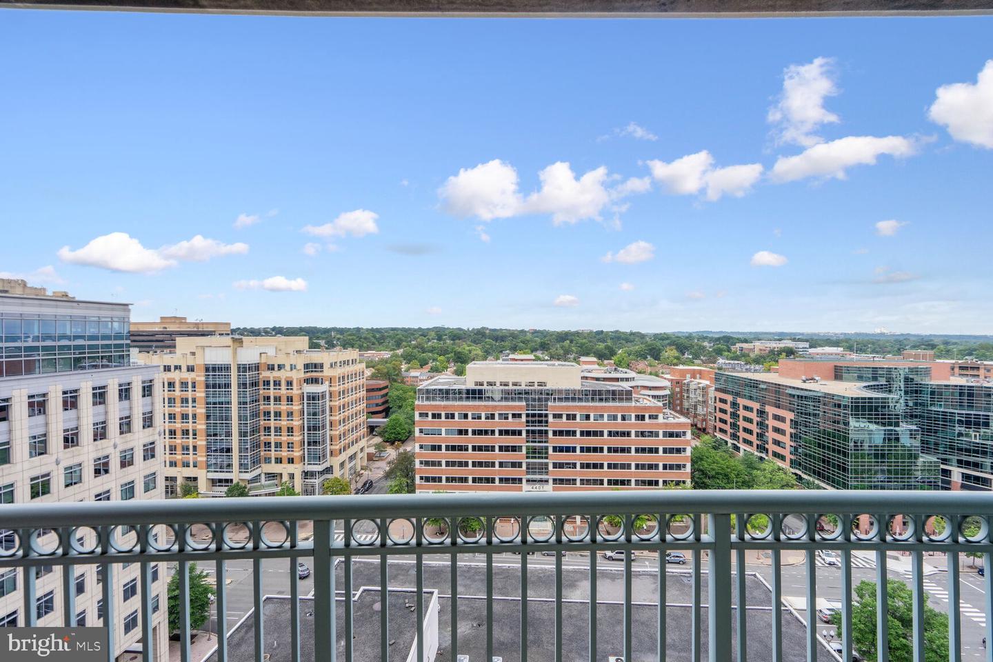 851 N GLEBE RD #1515