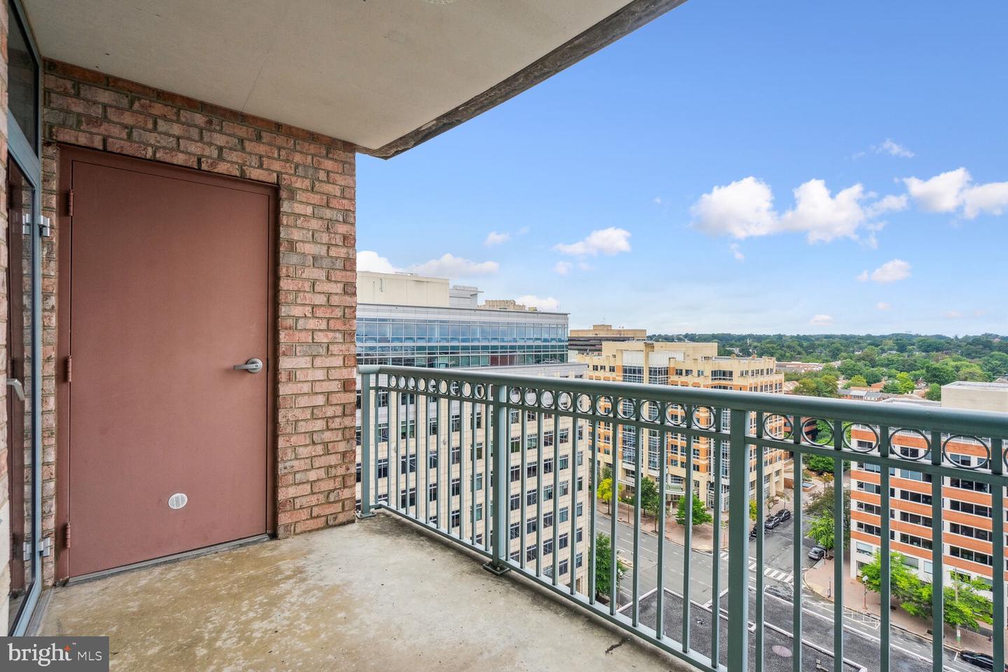 851 N GLEBE RD #1515