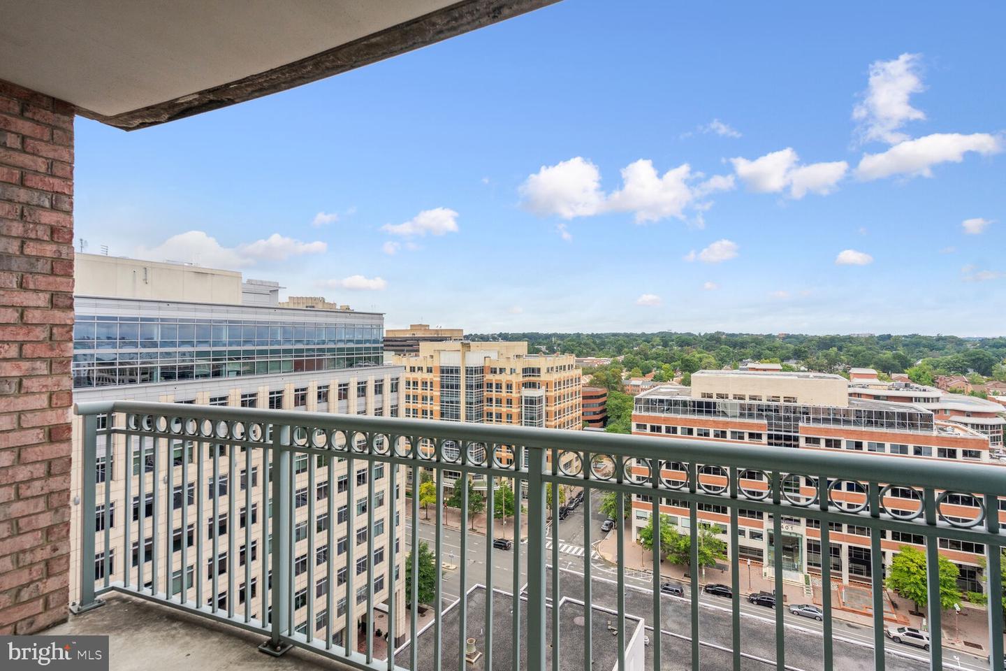 851 N GLEBE RD #1515